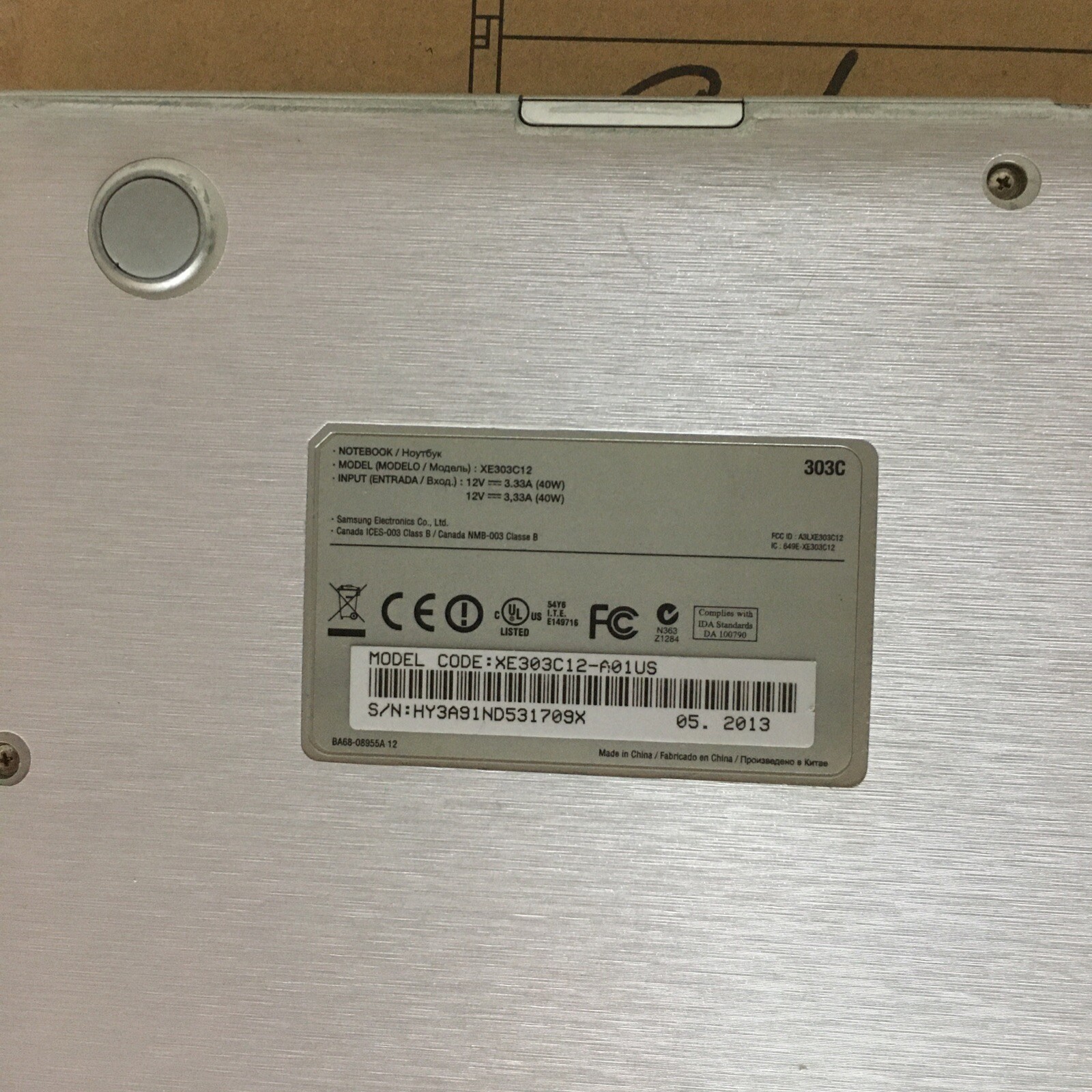 Samsung Chrome Book XE303C12-A01US For Parts Only Doesn’t Power On No Charger