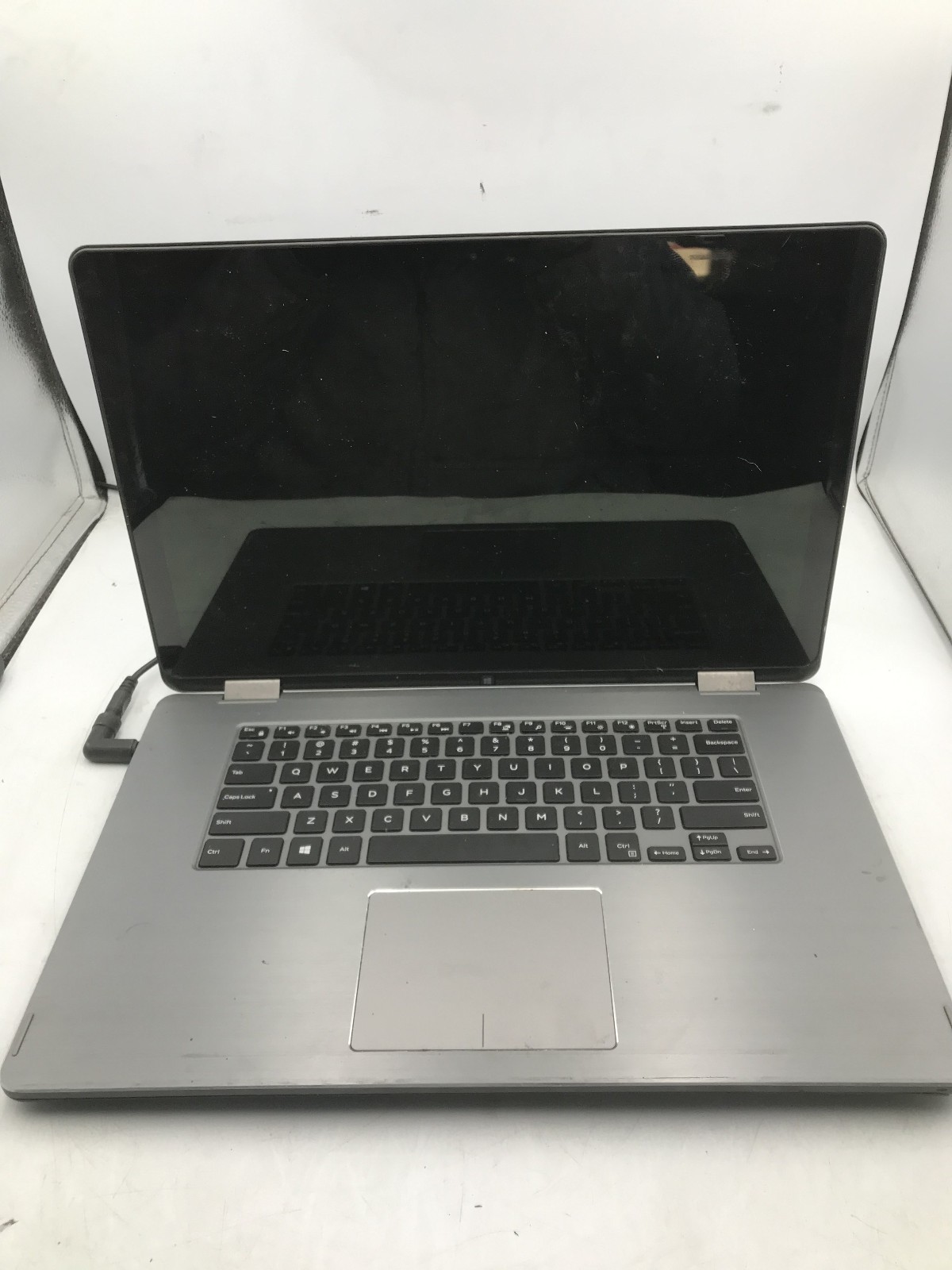 DELL INSPIRON 15 5502 – FOR PARTS/REPAIR – INTEL I5 11TH GEN – NO RAM – READ -BB