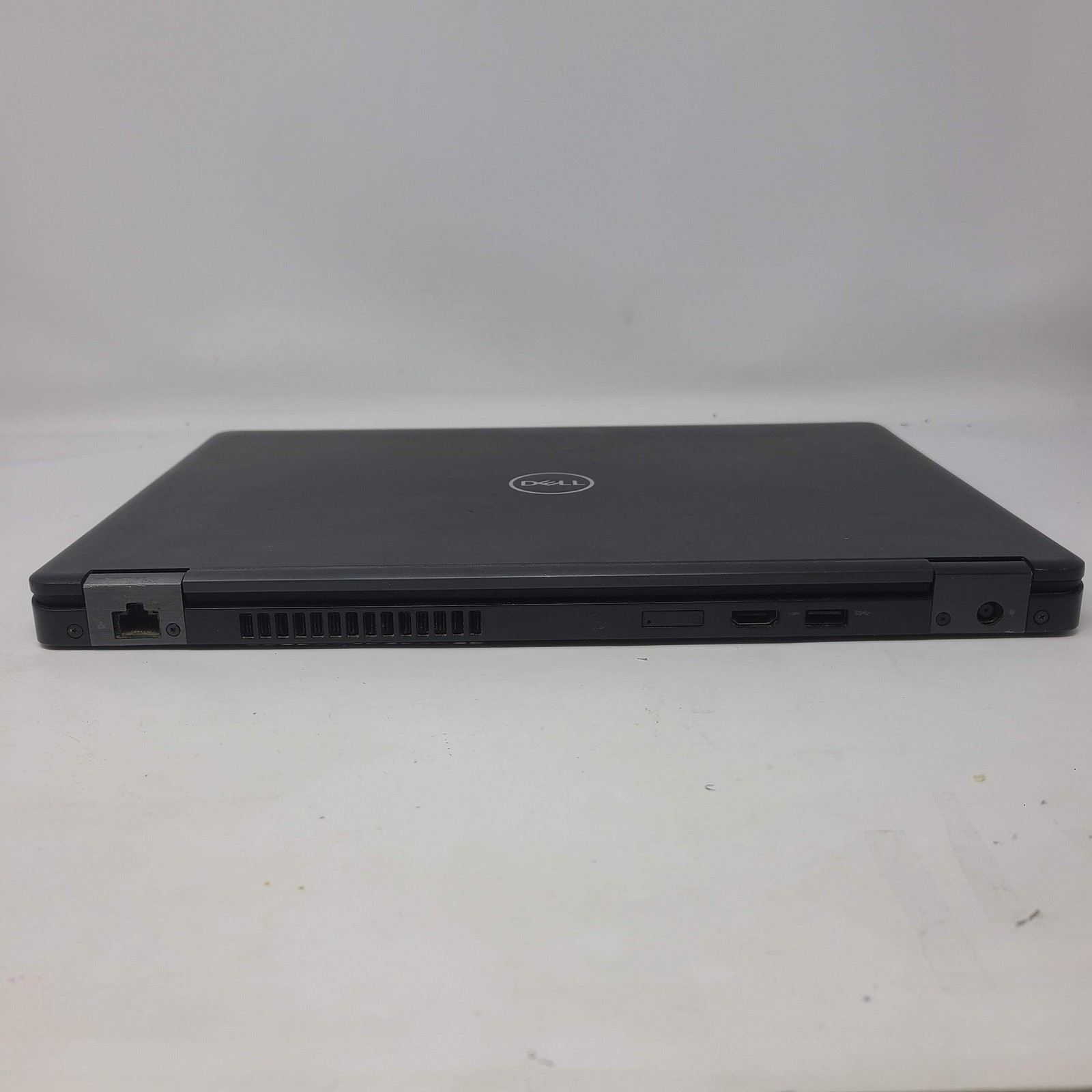 Broken Dell Latitude 5490 14″ i5-8250U 1.6GHz 8GB RAM 256GB SSD /Bright Spot