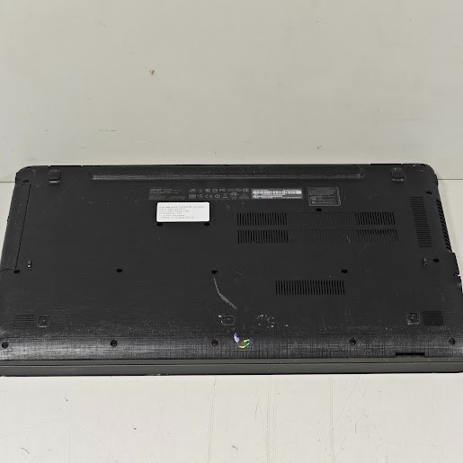 Acer Aspire E5-722G-87RL Laptop – AMD A8-7410, Radeon R5, 8GB RAM