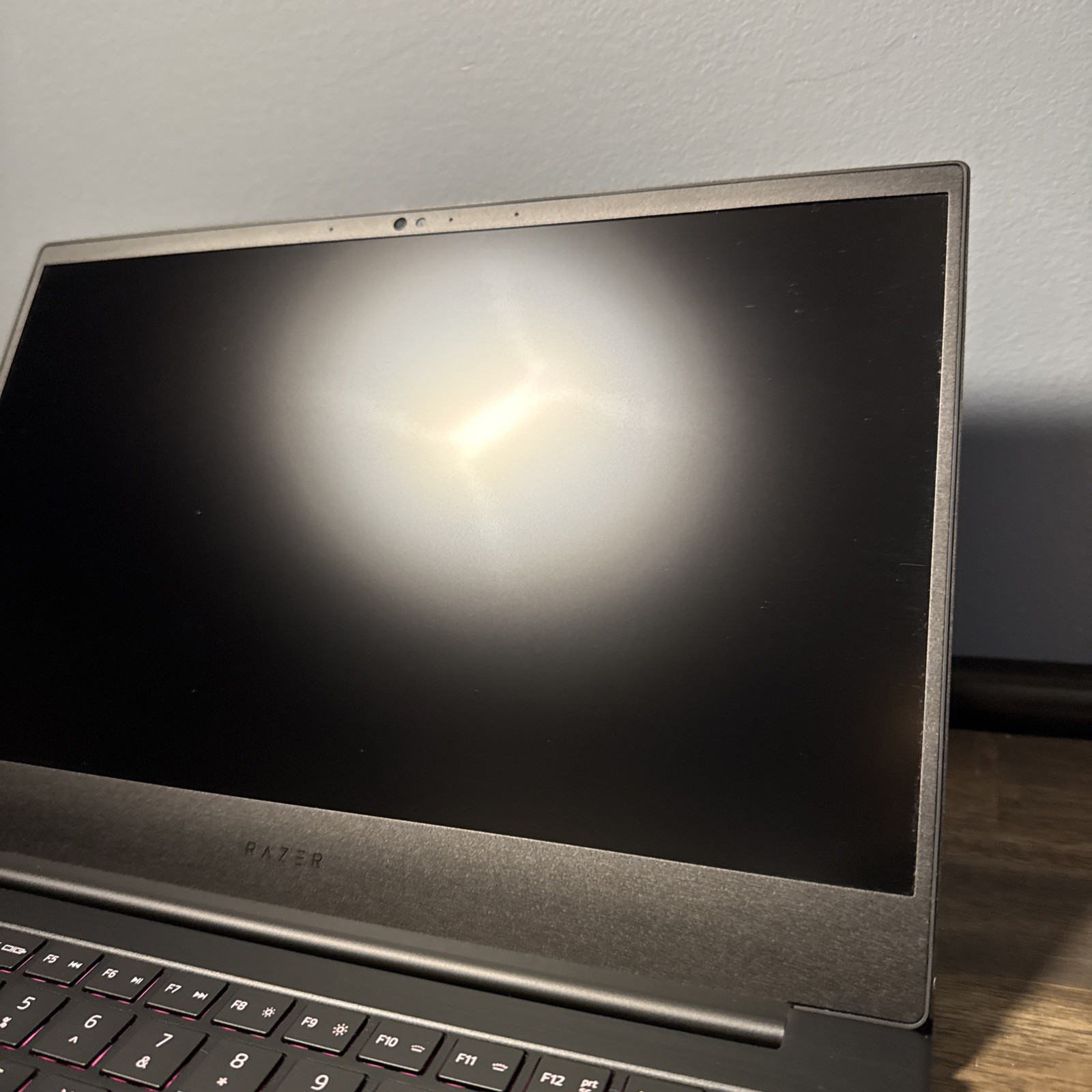 Razer Blade Stealth RZ09-0281 13.3″ i7-8565U 16GB RAM 500GB SSD GeForce MX150