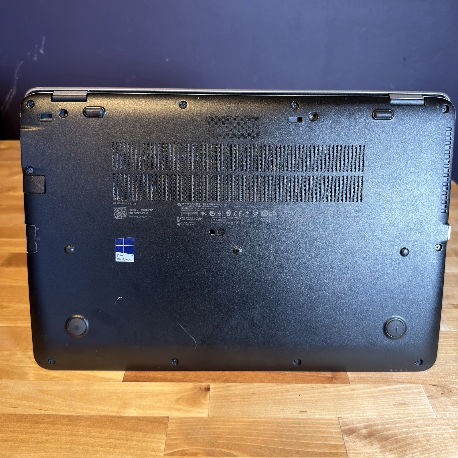 HP EliteBook 850 G3 15.6″ FHD i7-6500U 2.5GHz 16GB RAM 256GB SSD