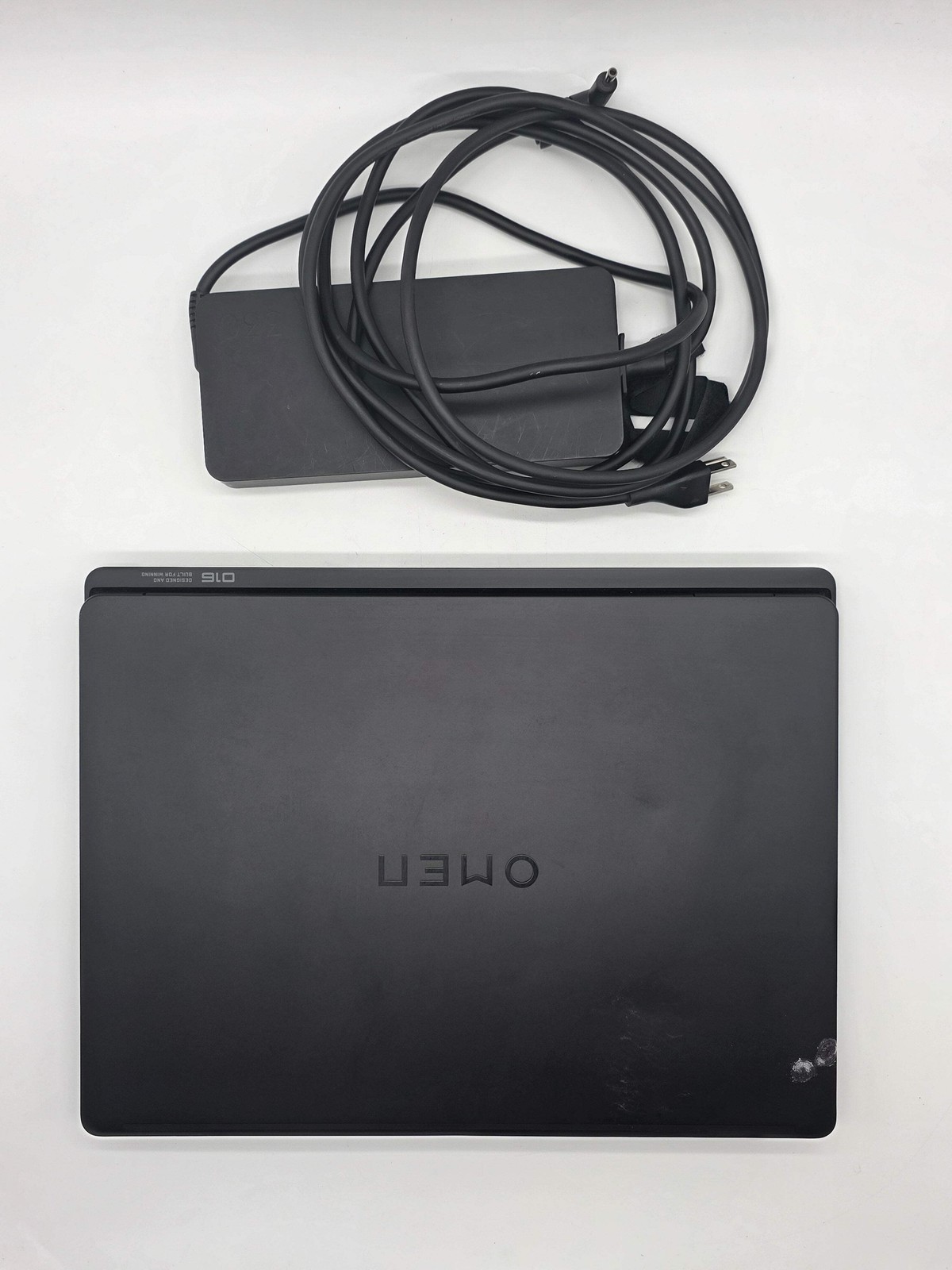 HP OMEN 16″ 16-AH0043DX U9 275HX 2TB RTX 5080 Gaming Laptop Black w/ Charger