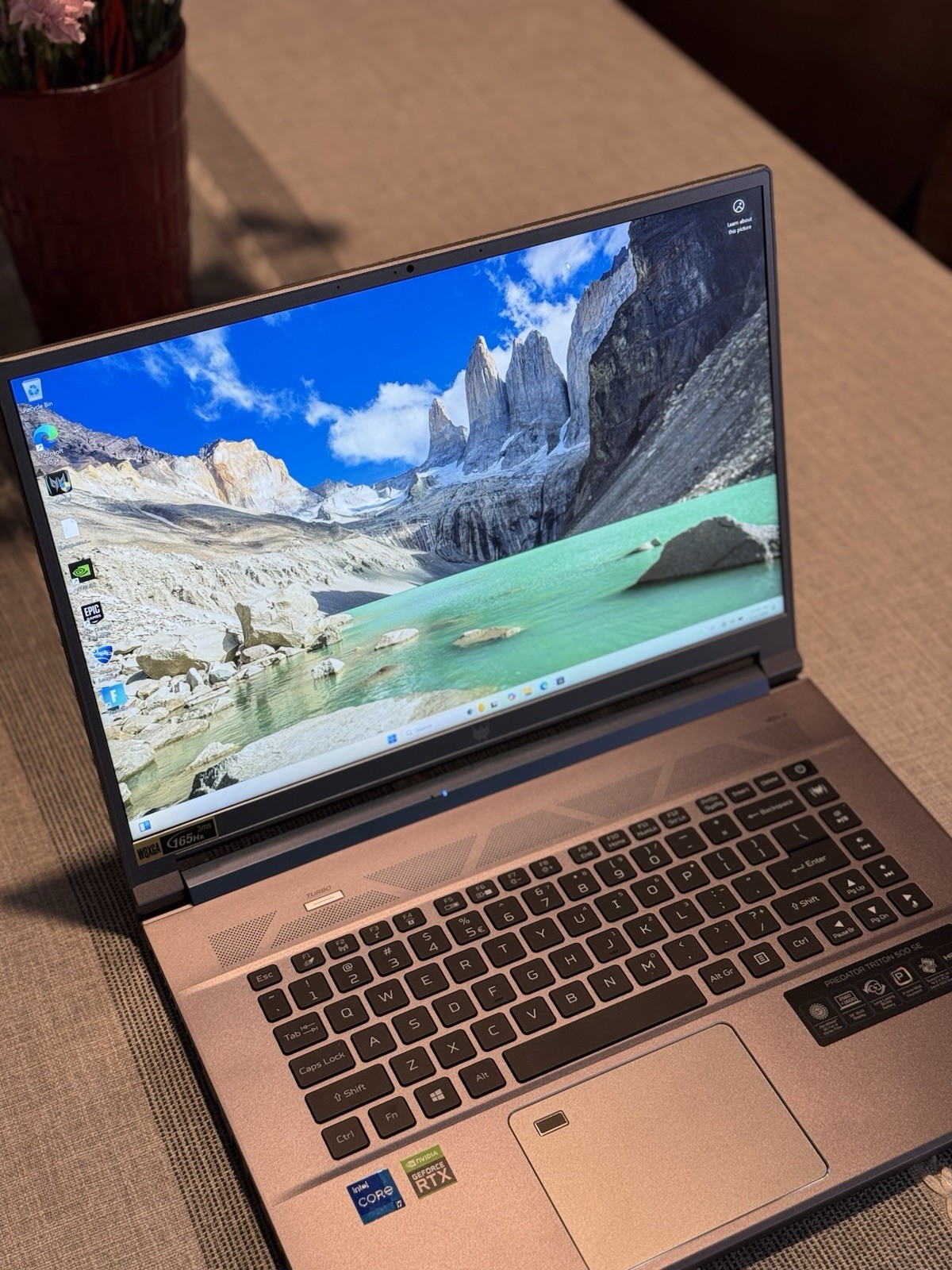 Acer Predator PT516-51s / i7-11800H / RTX 3060 / 16GB RAM / 512GB SSD / 165Hz