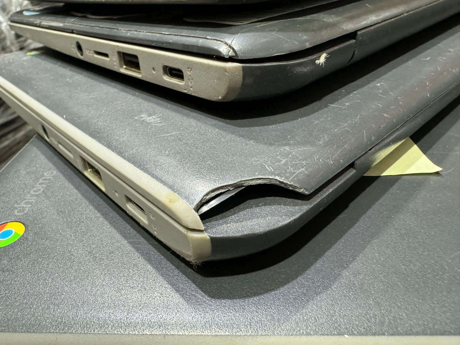 HP 11 G7 11.6 inch Chromebook 4GB 16GB SSD works good . *See Description*