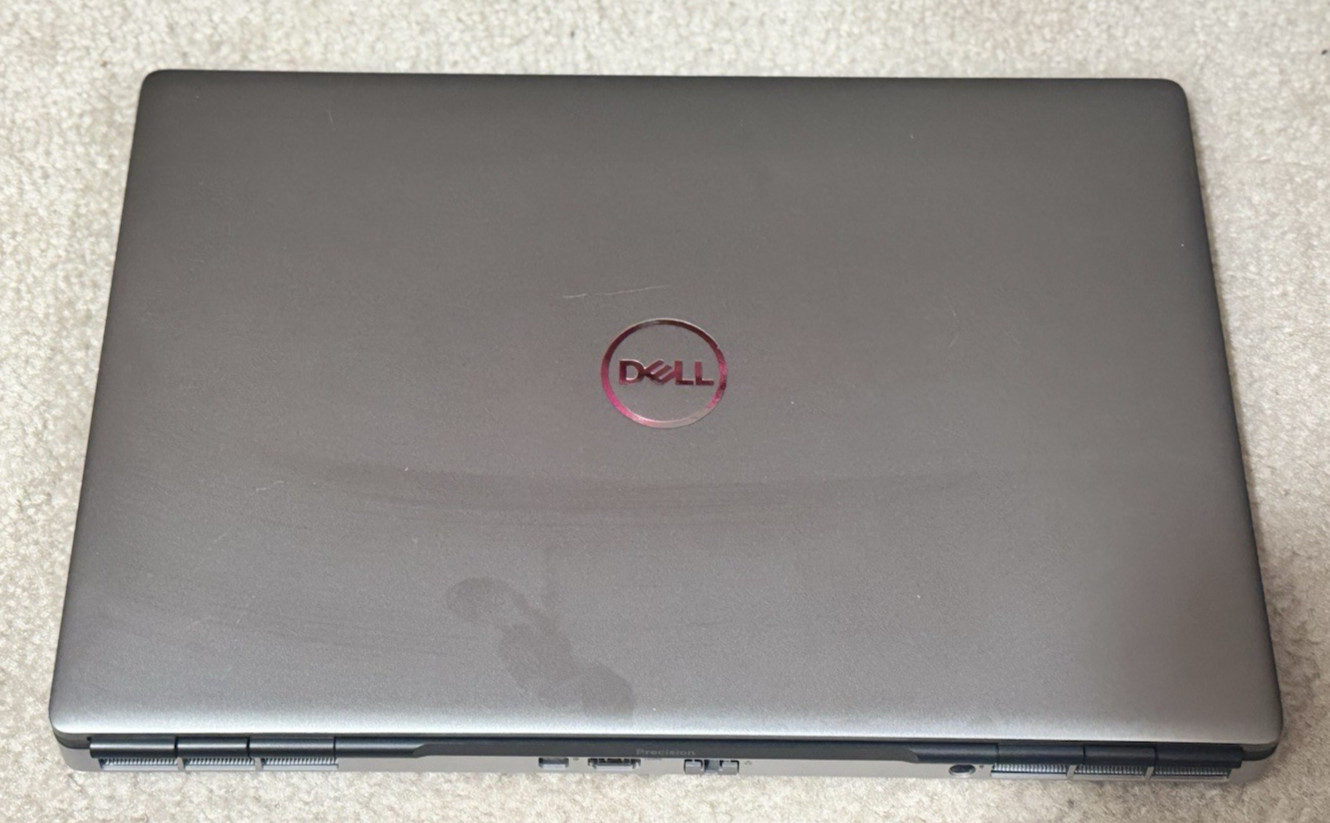 Dell Precision 7560 11th GEN i9-11950H 2.60GHz 16GB 512GB SSD Win Pro 11 Laptop