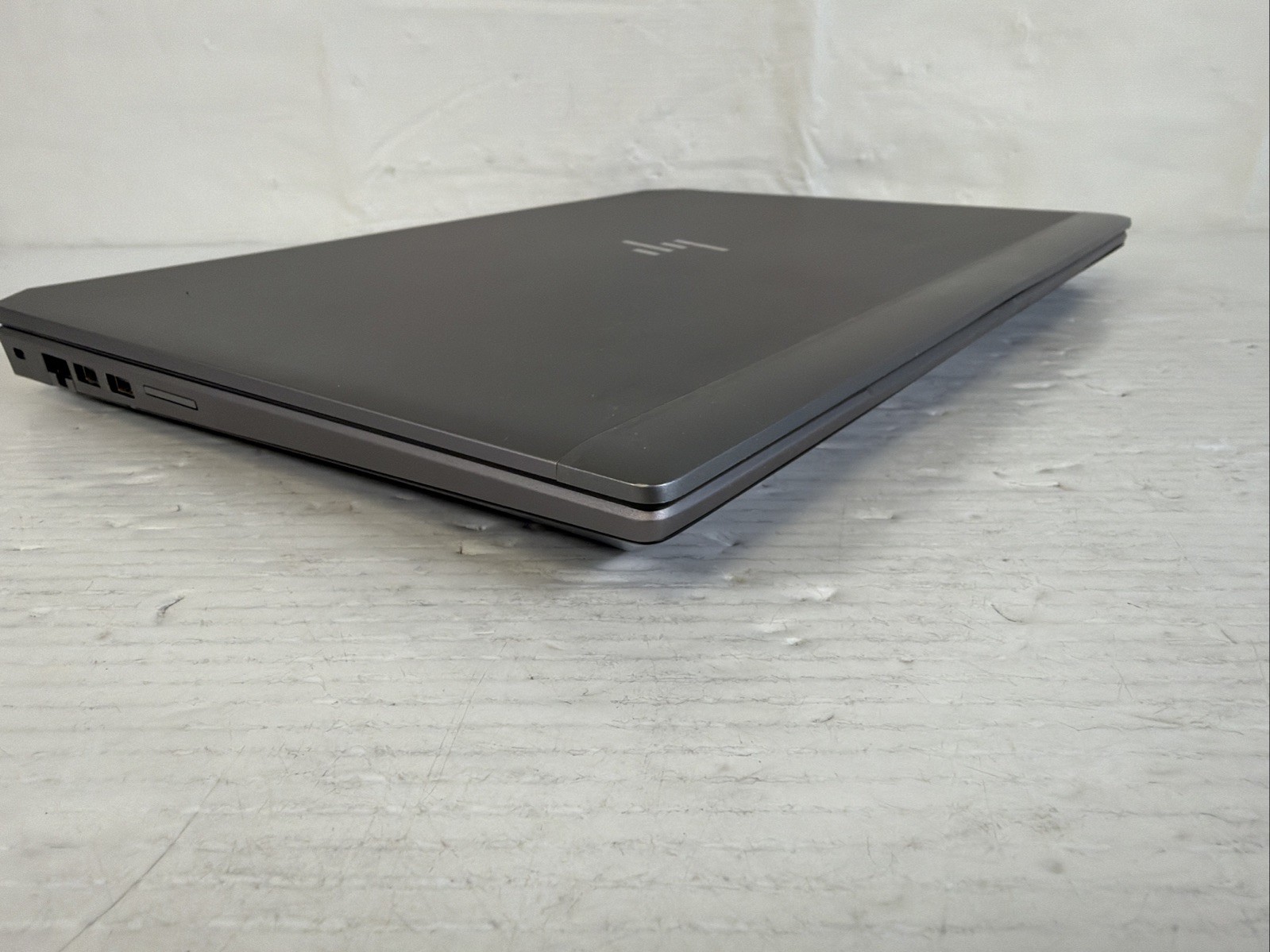 HP Z Book 15 G5 17.3″ i7-8750H@2.2GHz, 16GB RAM, NO SSD/OS – READ -DENT- WORKS