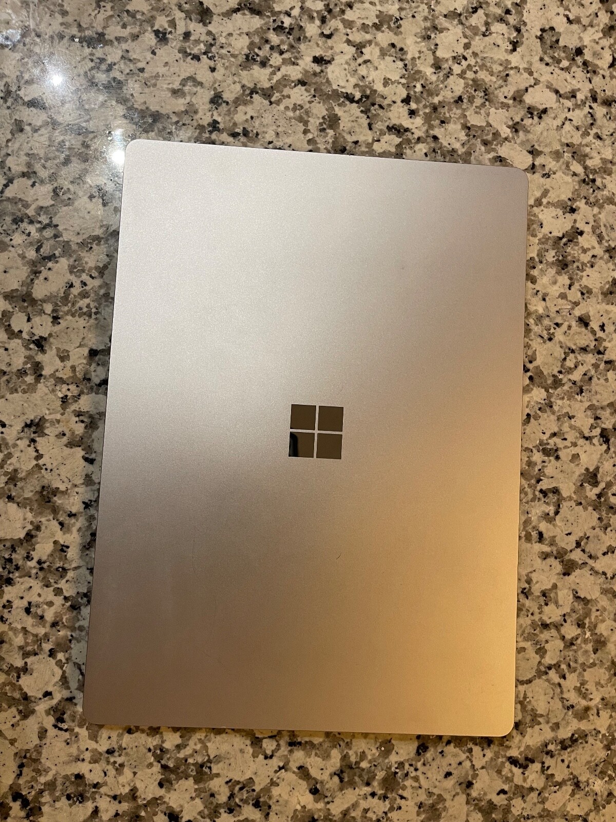 Microsoft Surface Laptop 5 13.5” Touch (256GB SSD, Intel Core i5 12th Gen.,…
