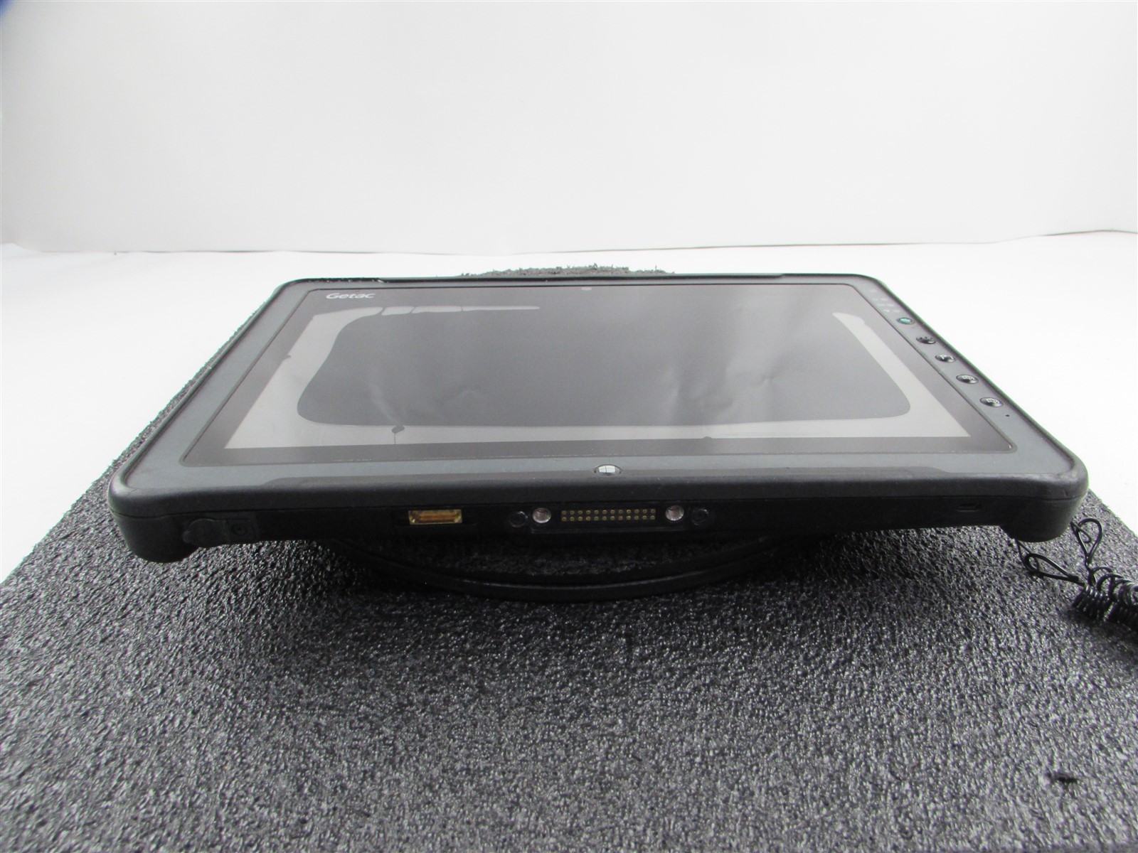 GETAC RUGGED TABLET F110 (G4) 1920X1080 I5-7200U 128GB SSD 8GB RAM NO O.S/BATT
