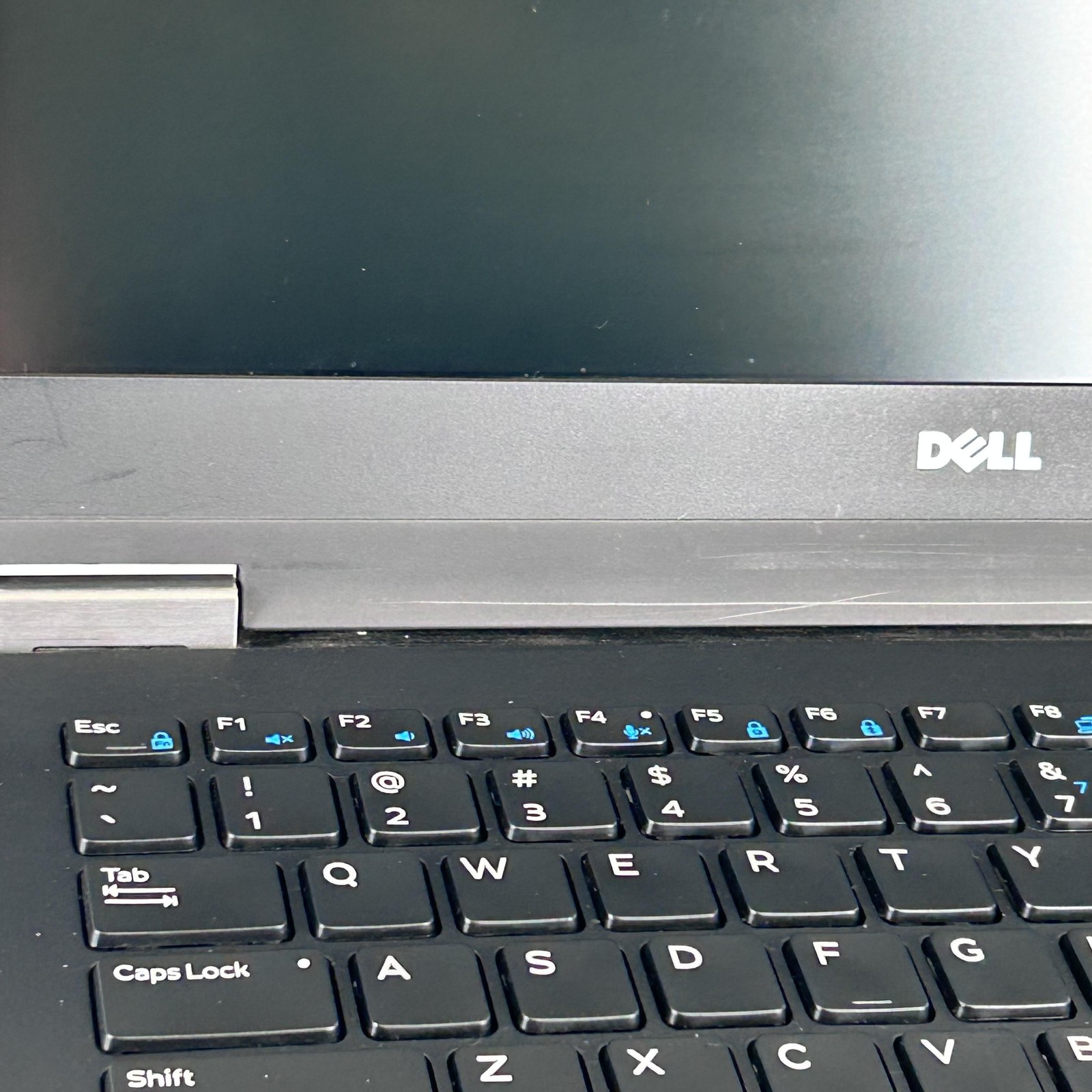 Dell Latitude E7270 12 Black HD i7-6600U 2.60GHz 8GB 256GB SSD Good- BAD BATTERY