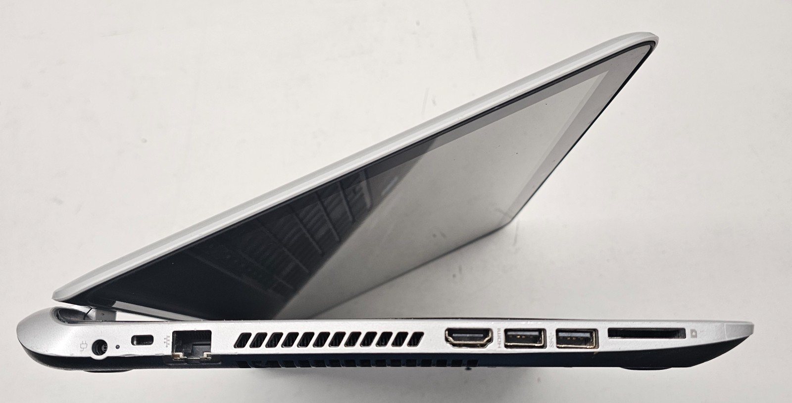 HP Pavilion TS 15-N293CL Laptop Intel Core i5-4200U 4GB Ram No HD/OS/BATT (FL)