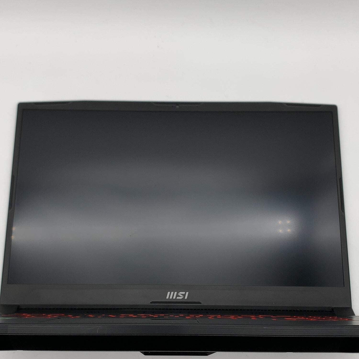 MSI Katana GF76 12UE 17.3″ i7-12700H 2.7GHz 16GB RAM 512GB SSD GeForce RTX 3060