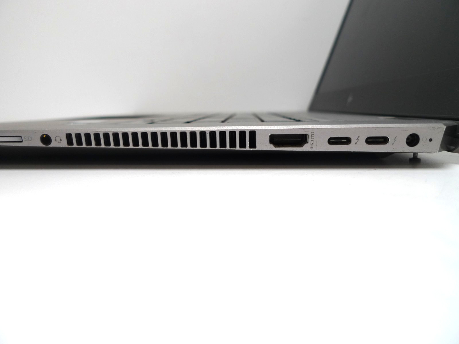HP ZBook Studio G5, Xeon E-2176M, No RAM/OS/Battery/Trackpad, As-Is, No Returns