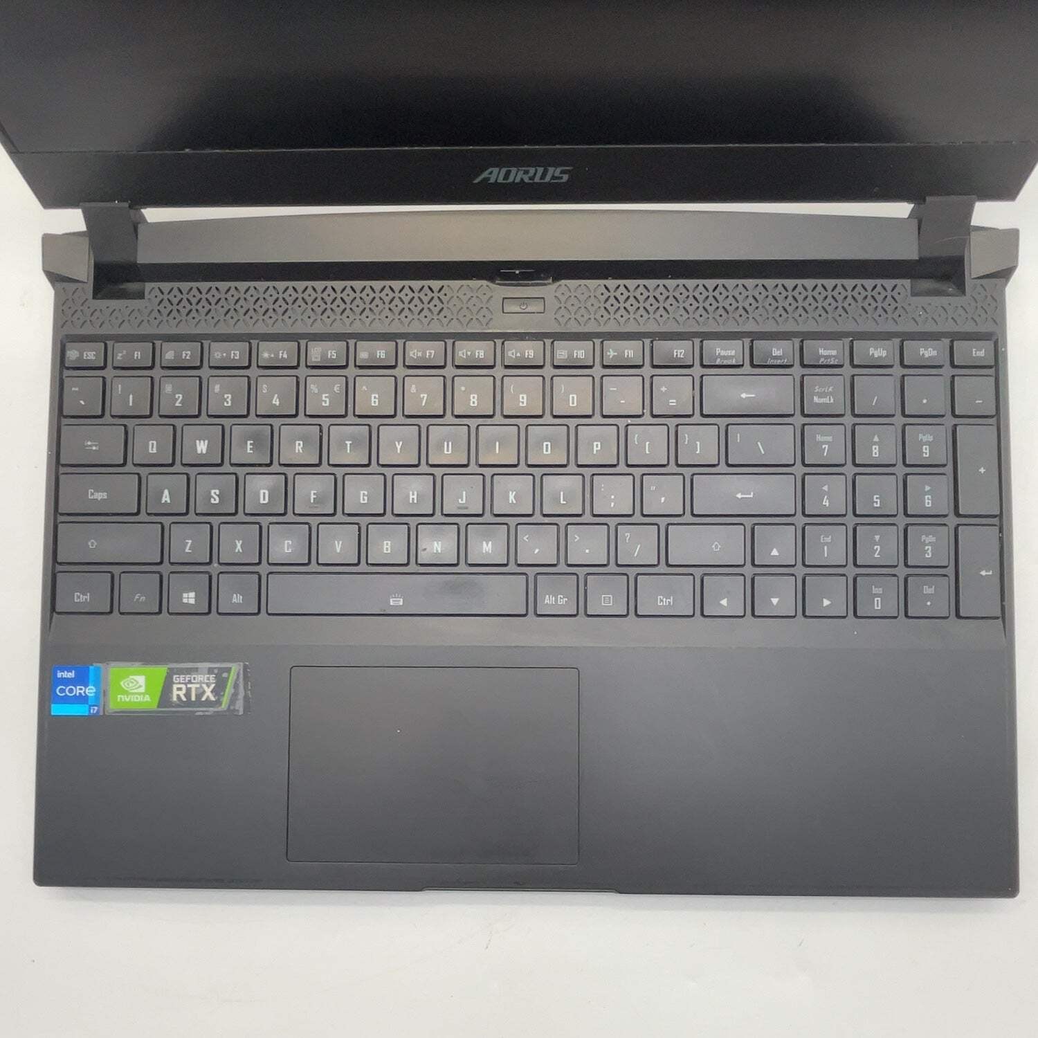 Gigabyte Aorus 15P YD RX5L 15.6″ i7-11800H 2.3GHz 64GB RAM 1TB SSD
