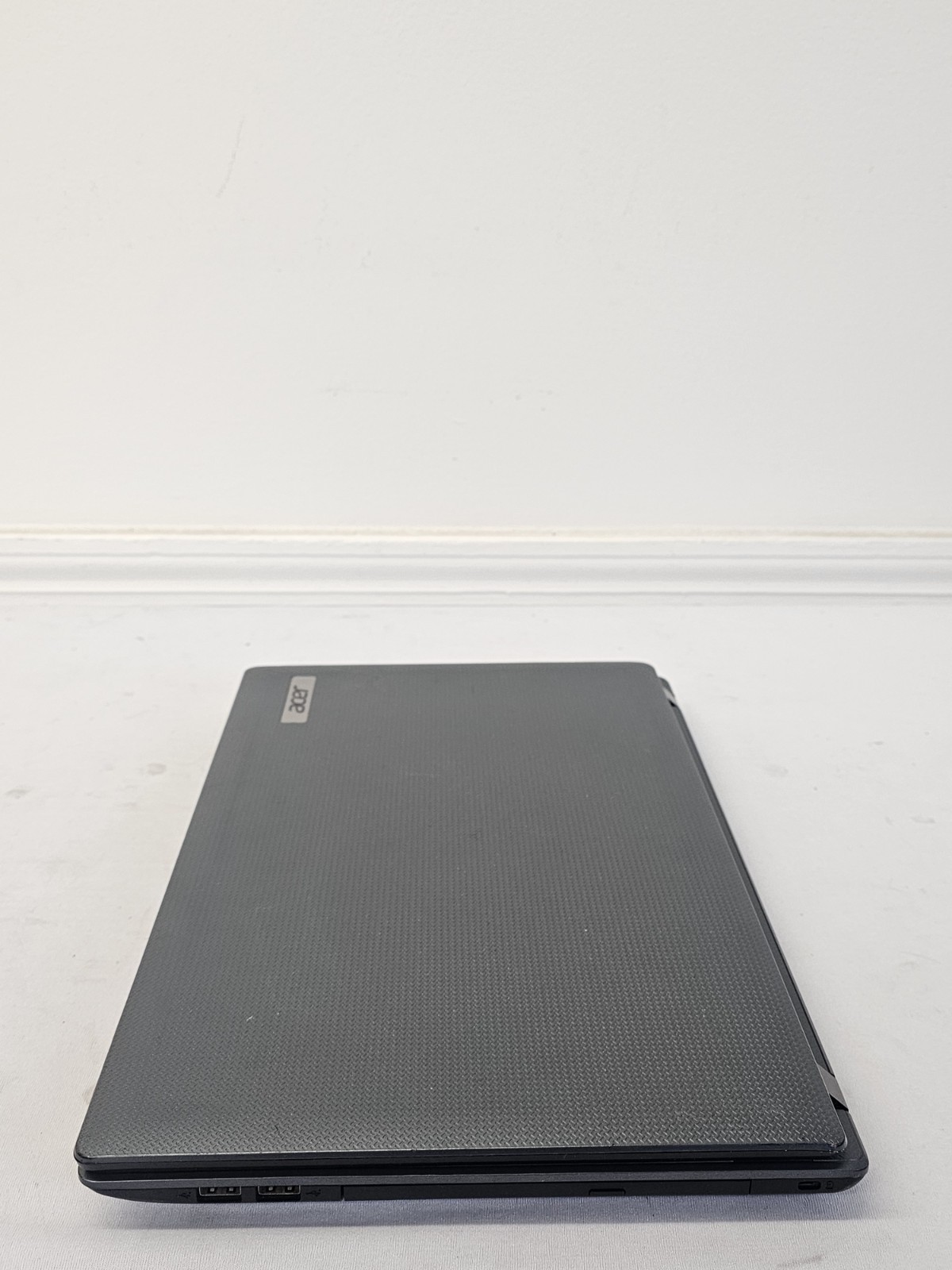 Acer Aspire 5250-0450 Laptop – AMD E-350 – 4GB RAM – 320GB – Windows 10