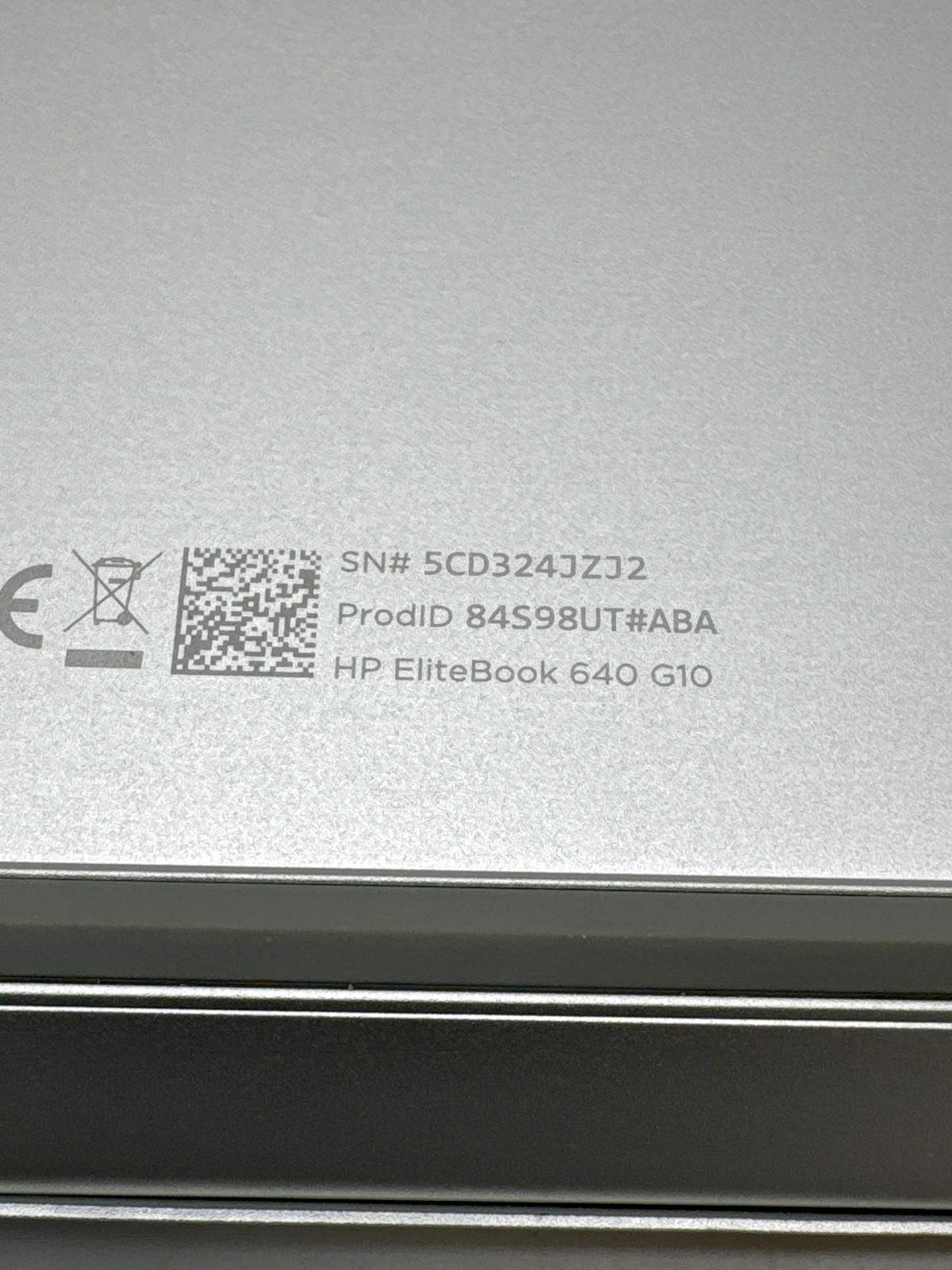 HP EliteBook 640 G10 14.0″ FHD Touch Core i5-1335U 1.30GHz 256GB SSD 8GB RAM