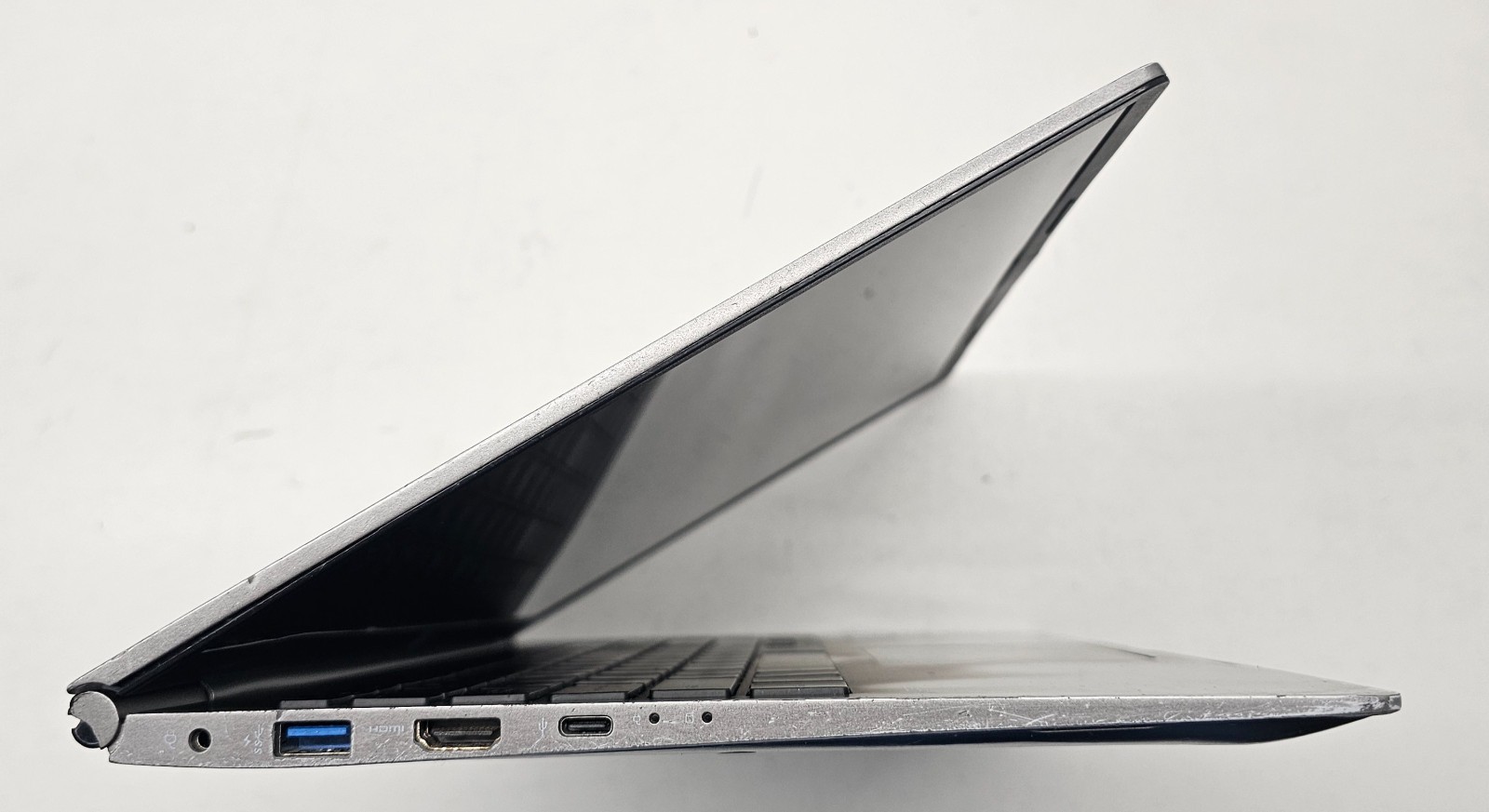 LG Gram 15Z970 15.6″ Laptop Intel Core i5 7th Gen NO RAM/HD/OS/POWER (FL)