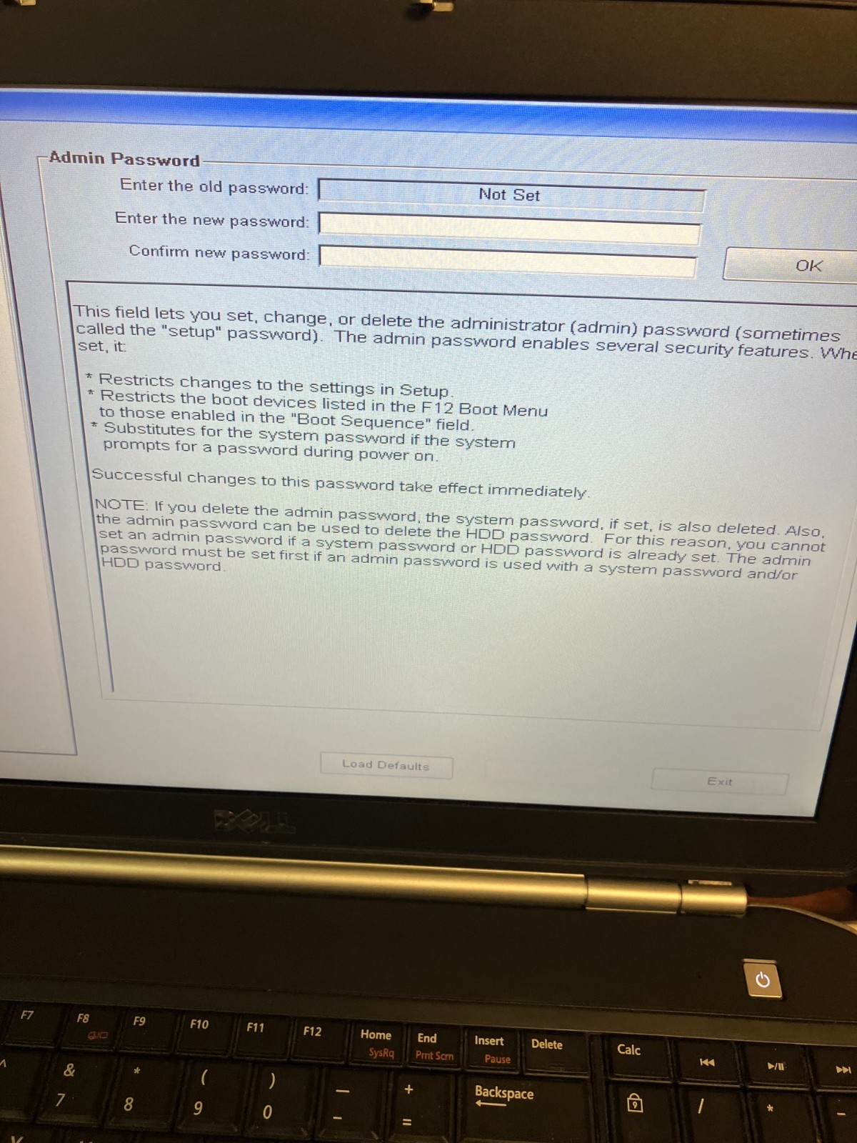 DELL LATITUDE E5520 Laptop i3-2350M + 4 GB No HD/Battery FOR PARTS