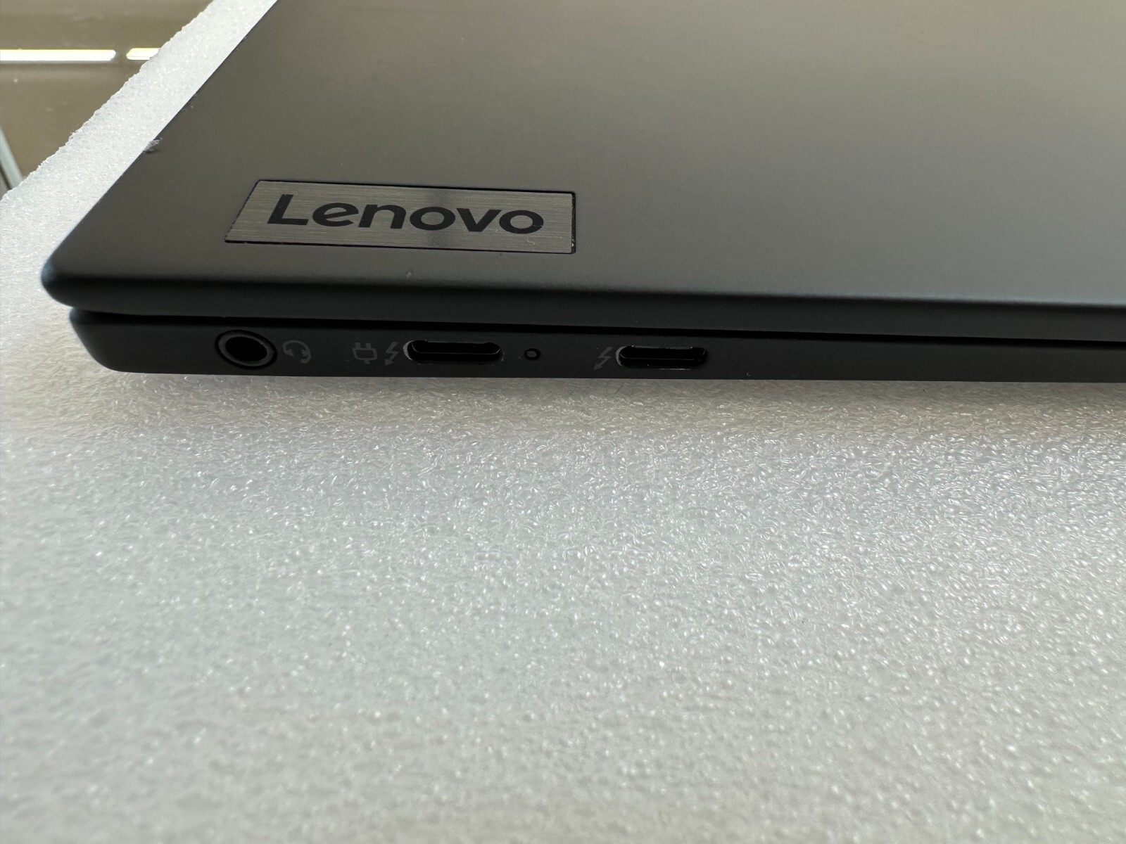Lenovo ThinkPad X1 20UN005KUS Nano Intel Core i5-1140G7 16GB 512GB SSD Win11 Pro