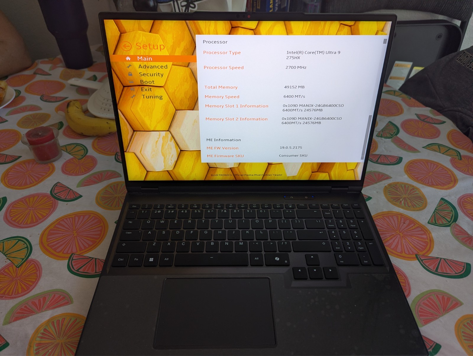 Eluktronics Hydroc G2 275HX QHD+ miniLED 5090 2x24GB MANIX RAM 2TB Gen4 SSD 99W