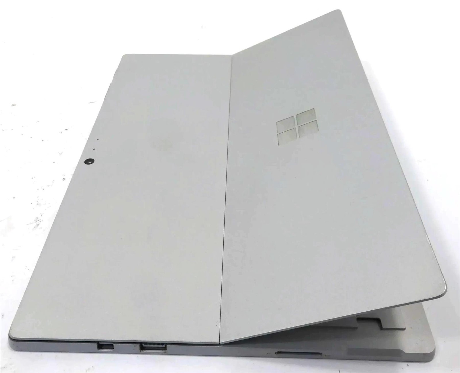 Microsoft Surface Pro 5 1796 Core i7-7660U 2.50GHz 8GB 256GB