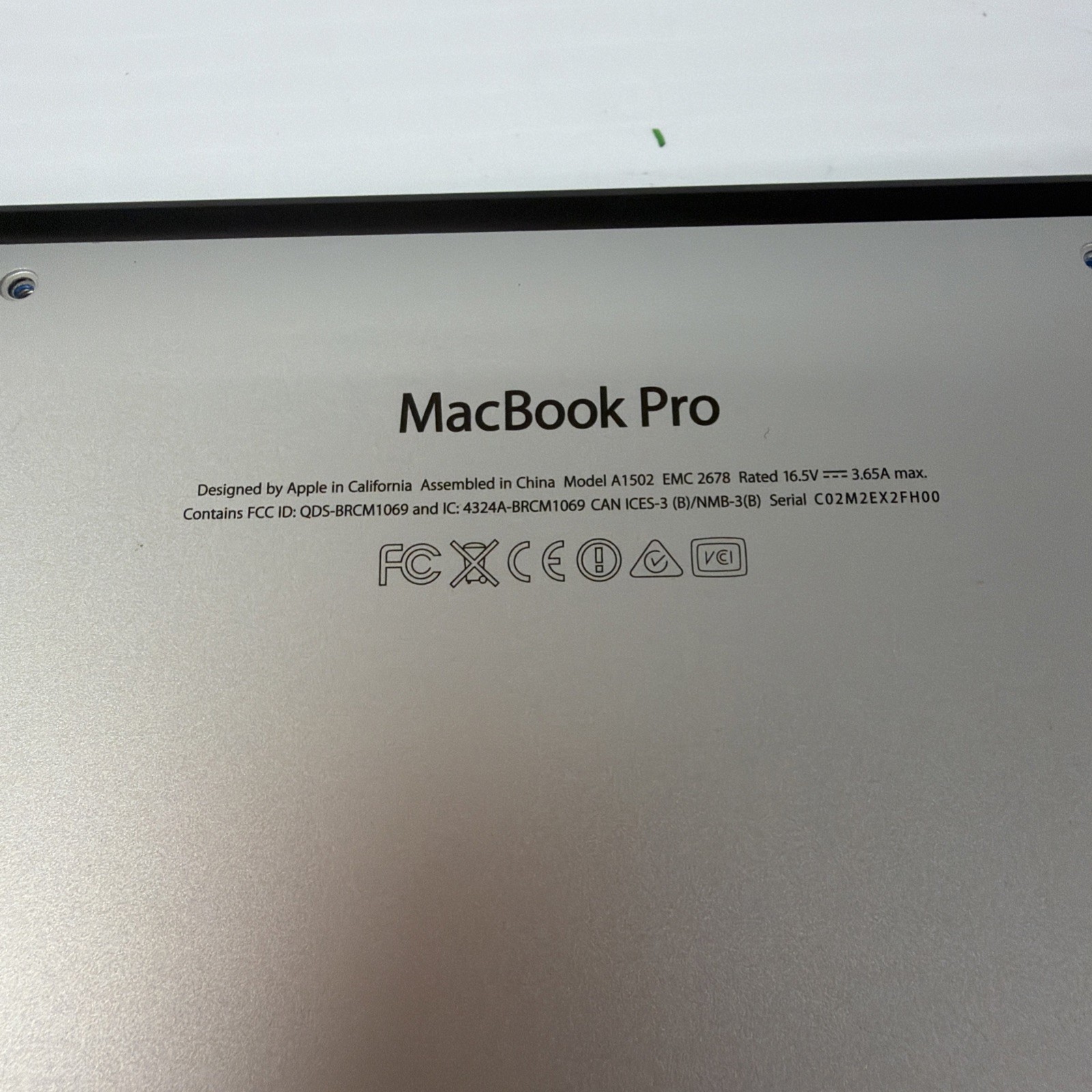 MacBook Pro 13″ A1502 EMC 2678 For Parts/Repair No SSD No Power