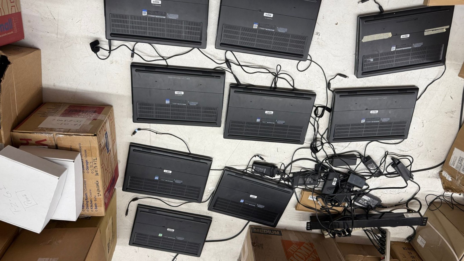 Lot of 9 Dell Precision 7730 17″ Laptop Core i5-8300H 8GB RAM NO SSD Boot Bios