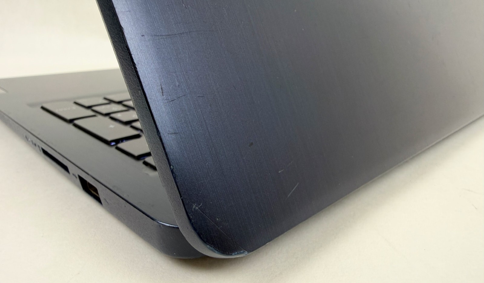 Lenovo IdeaPad 3 15IAU7 15.6″ FHD Touch i7-1255U 12GB 512GB SSD W11H