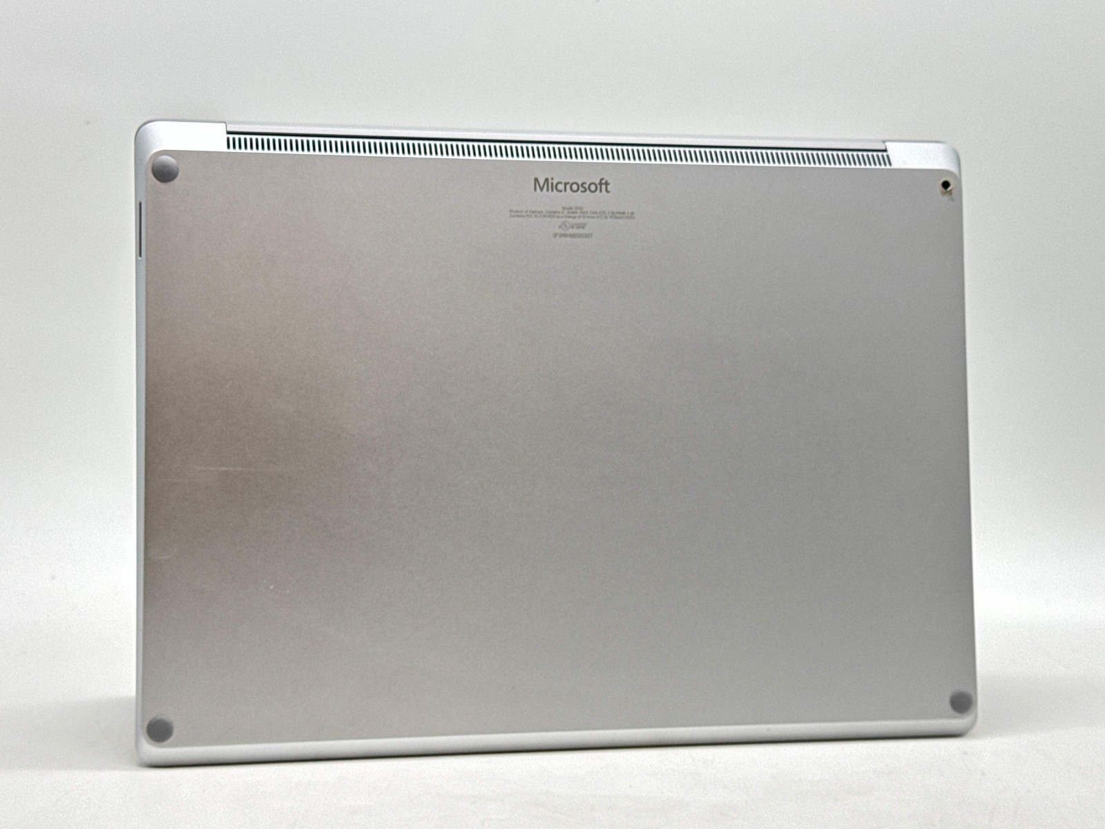 Microsoft Surface Laptop 6 13.5″ Core Ultra 5 135H 8GB 256GB SSD Used