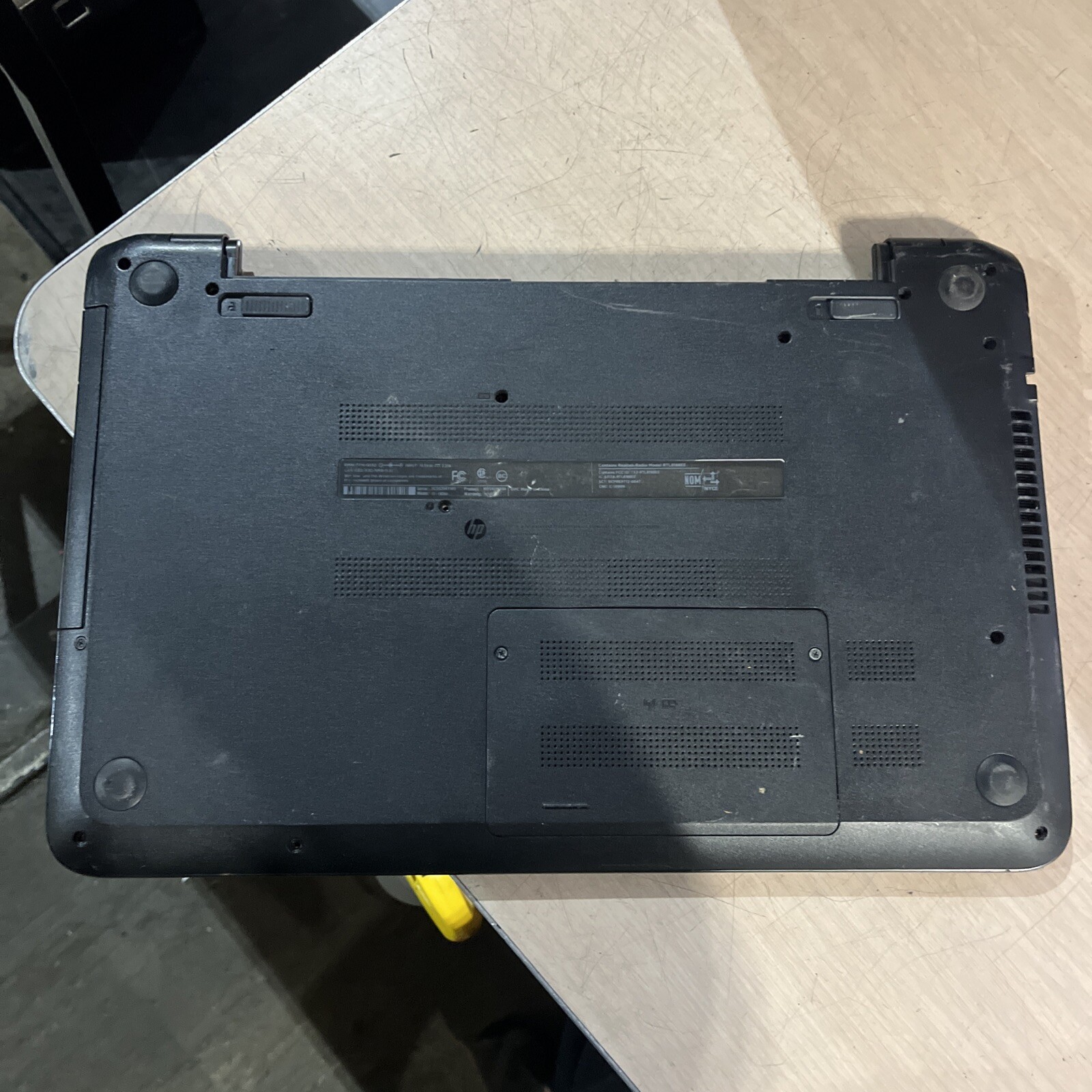 HP 15-F305DX 8GB RAM NO HD