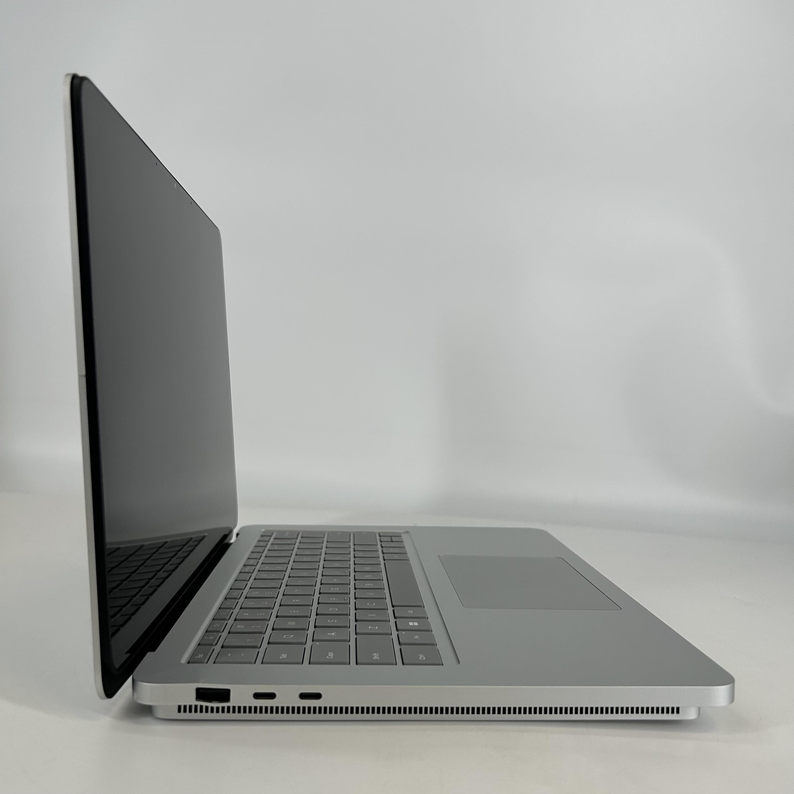 Surface Laptop Studio 2 14 2K TOUCH i7-13800H 32GB 1TB RTX 2000 Ada – BENT FRAME
