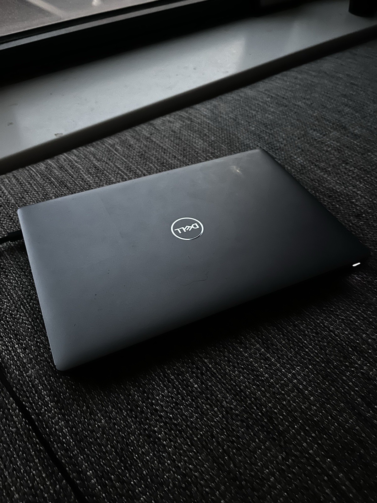 Dell Latitude 5411 – Intel Core i7-10850H 2.71 GHz 16 GB DDR4 256GB SSD