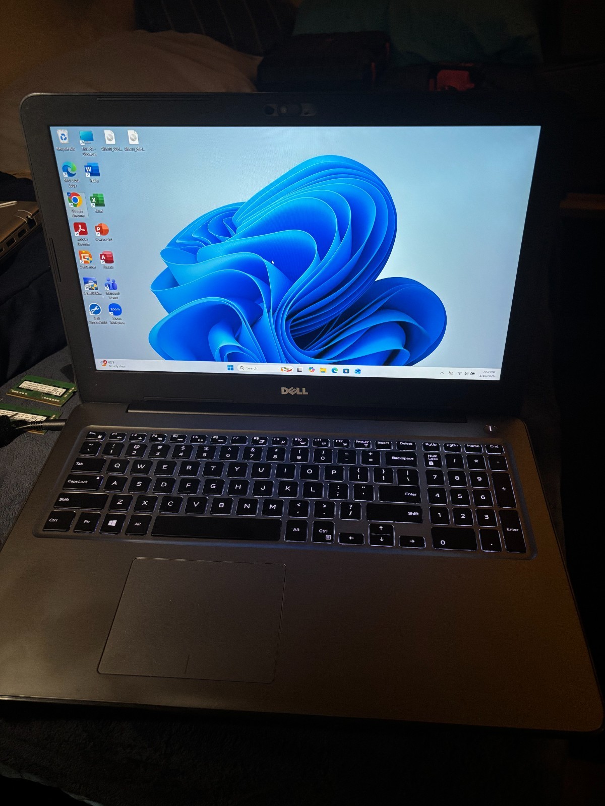 Dell Inspiron 5565 AMDA9 500GBSSD 16GBRAM WIN11P w/ BATTERY & AC