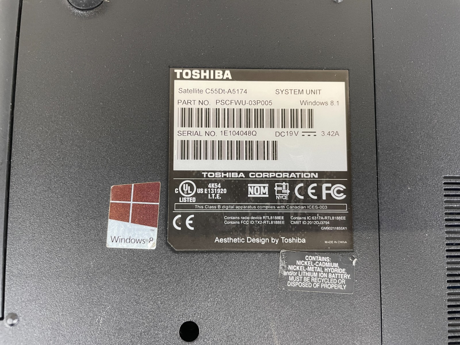 Toshiba Satellite C55Dt-A5174 WIndows 8.1 Laptop Notebook Gray