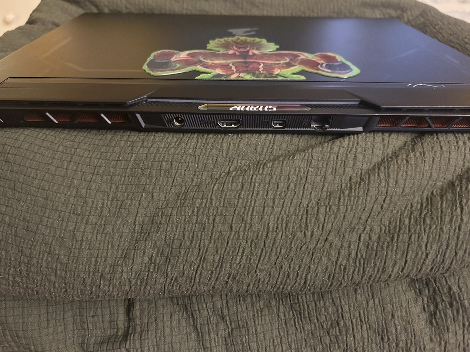 AORUS 17X AZF 17.3″ 240Hz i9-13950HX RTX 4090 W11H 32GB 2TB SSD