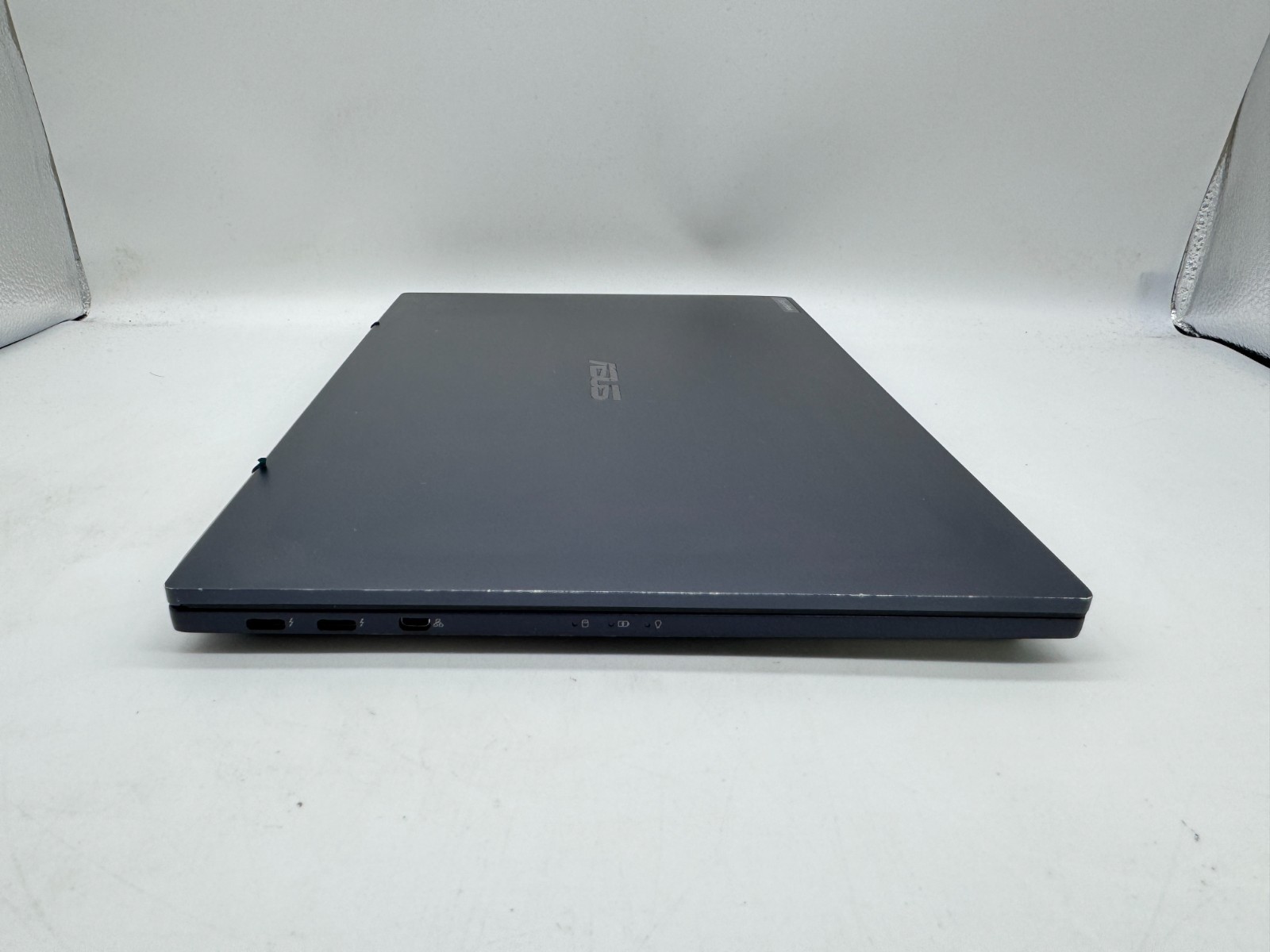 ASUS ExpertBook B5302CE 13.3″ FHD Laptop intel i5-1135G7 16GB 512GB SSD Win11Pro