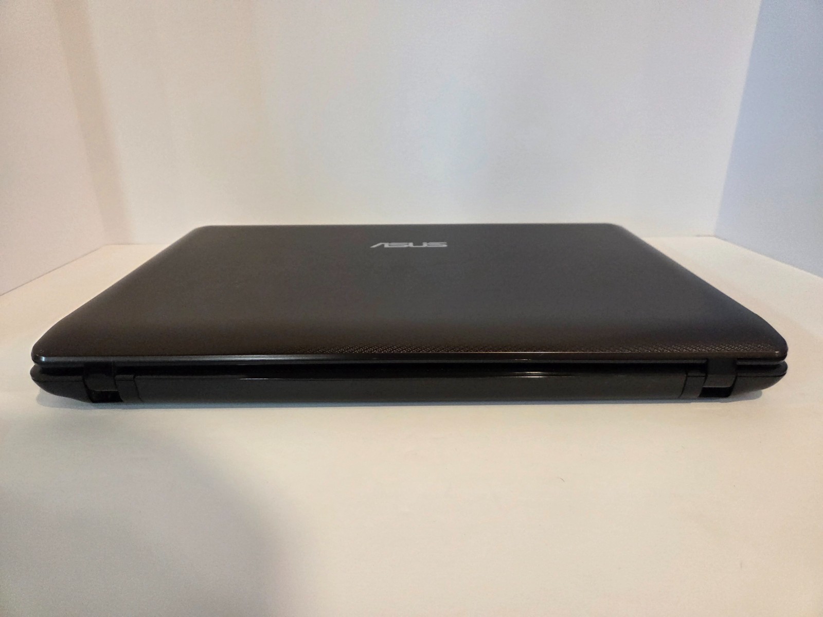 Asus K52F-BIN6 Intel Pentium P6200 2.13GHz 3 GB ***No Charger***