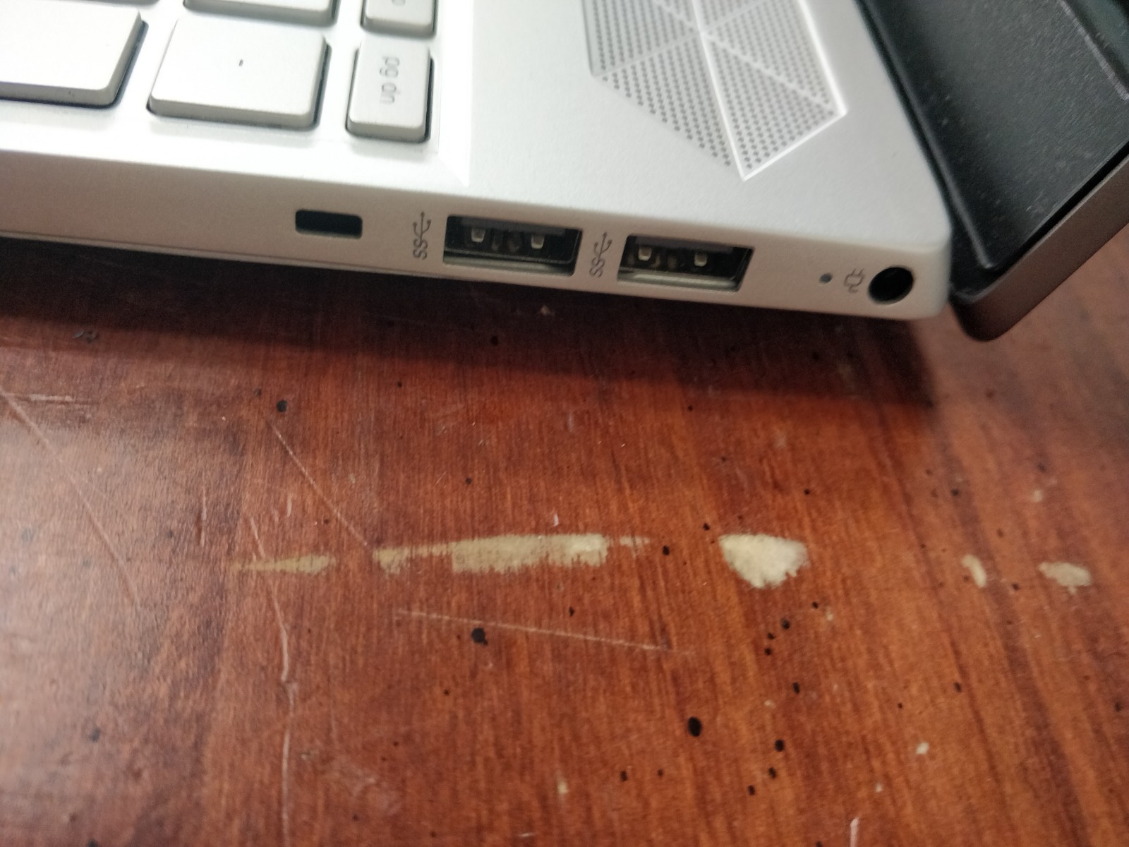 HP Pavilion 15-CS3067ST INTEL CORE I7-1065G7@1.30GHz 8GB RAM NO DRIVE PARTS 8810