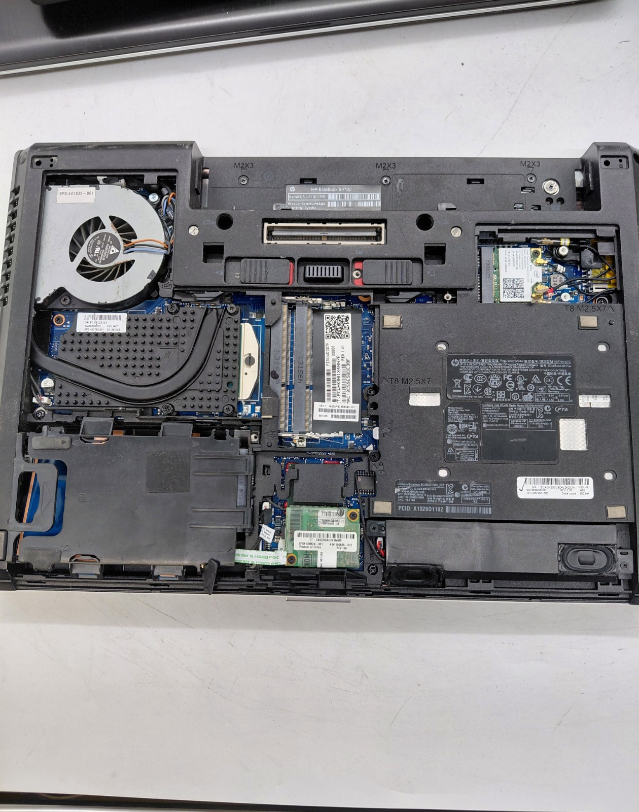 MIXED LOT ASUS VivoBook S500CA/Latitude 5590/Latitude 5500/HP EliteBook 8470p