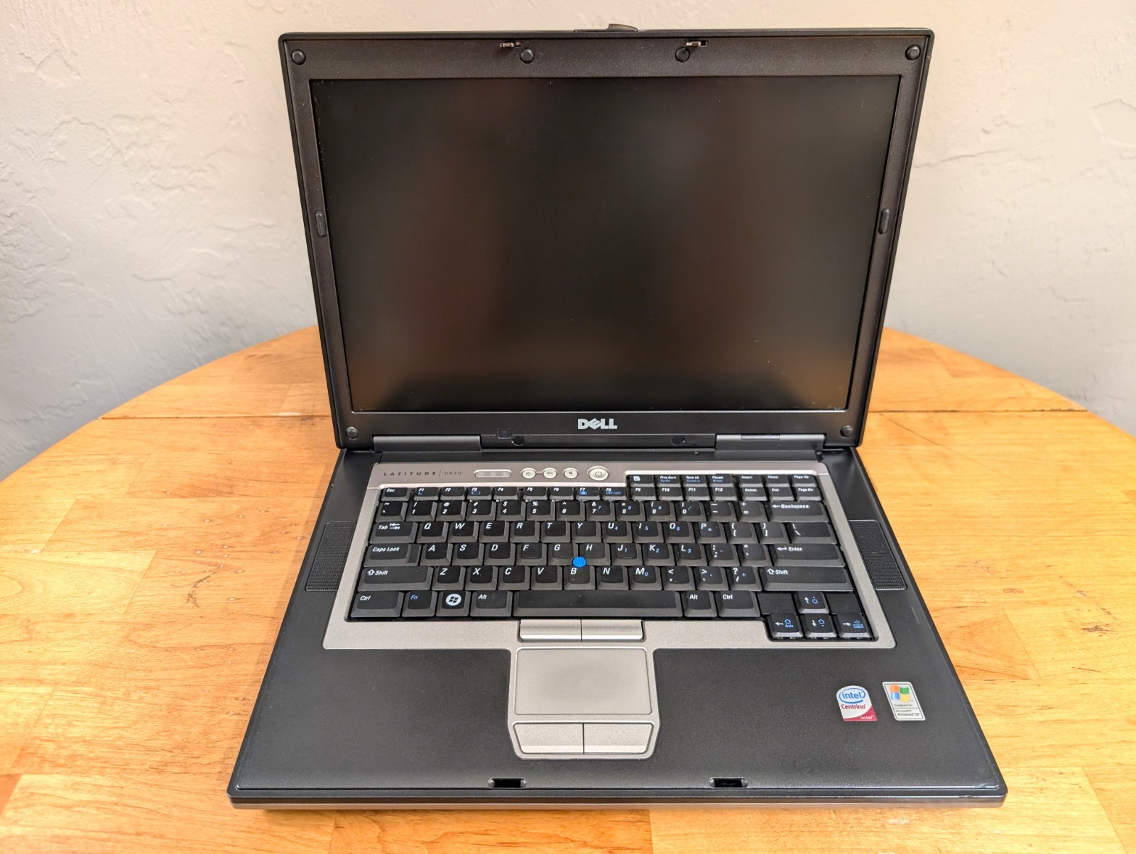Dell Latitude D830 C2D 2.6Ghz 2GB 80GB XP Pro Serial Port DVD WiFi ~ COMPLETE!