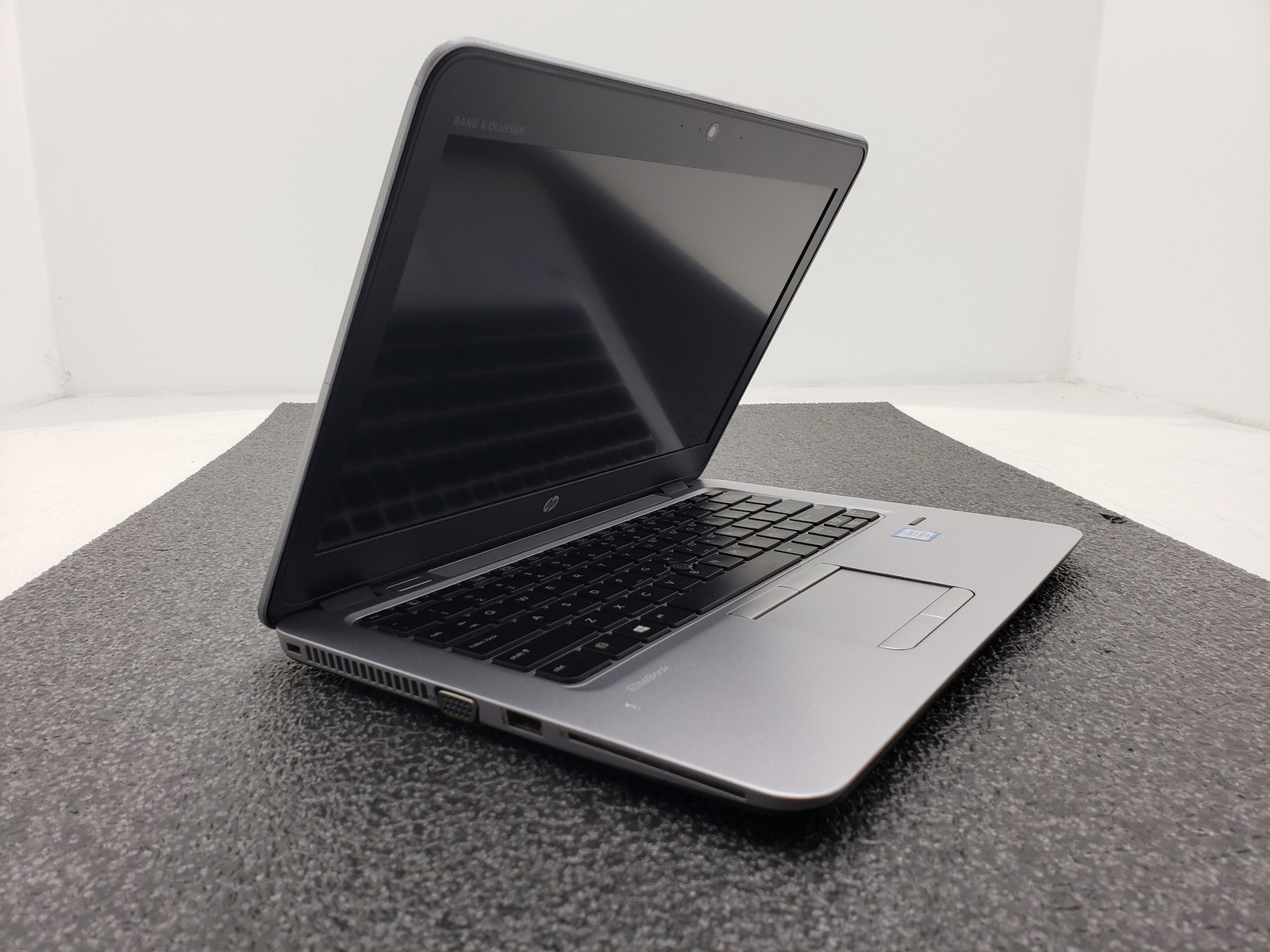 HP EliteBook 820 G3 Laptop Intel Core i5-6200U 8GB RAM 128GB SSD Windows 11 Pro.
