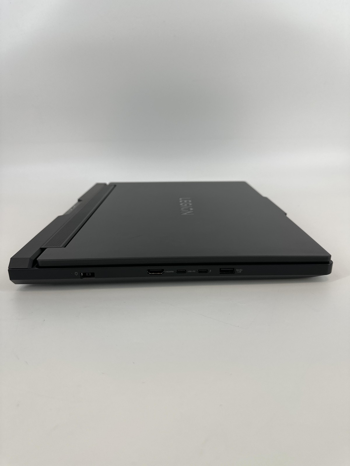 Lenovo Legion Pro 7i Gen 10 16 QHD+ 2.7GHz Ultra 9 275HX 64GB 1TB/1TB RTX 5080