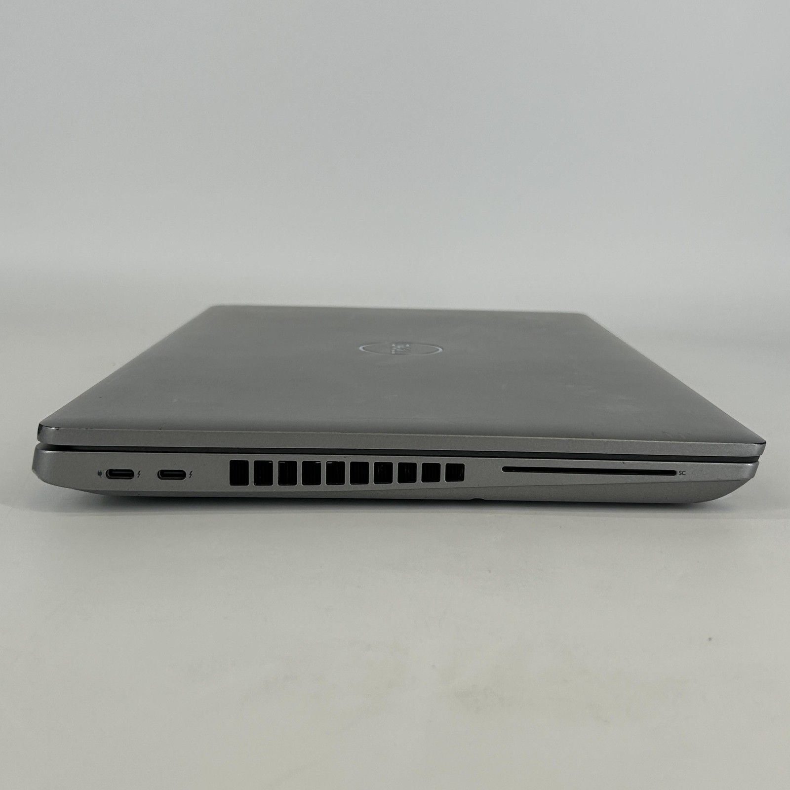 Dell Latitude 5531 15.6 Gray FHD 2.2 GHz i5-12600H 8GB RAM 256GB SSD Good