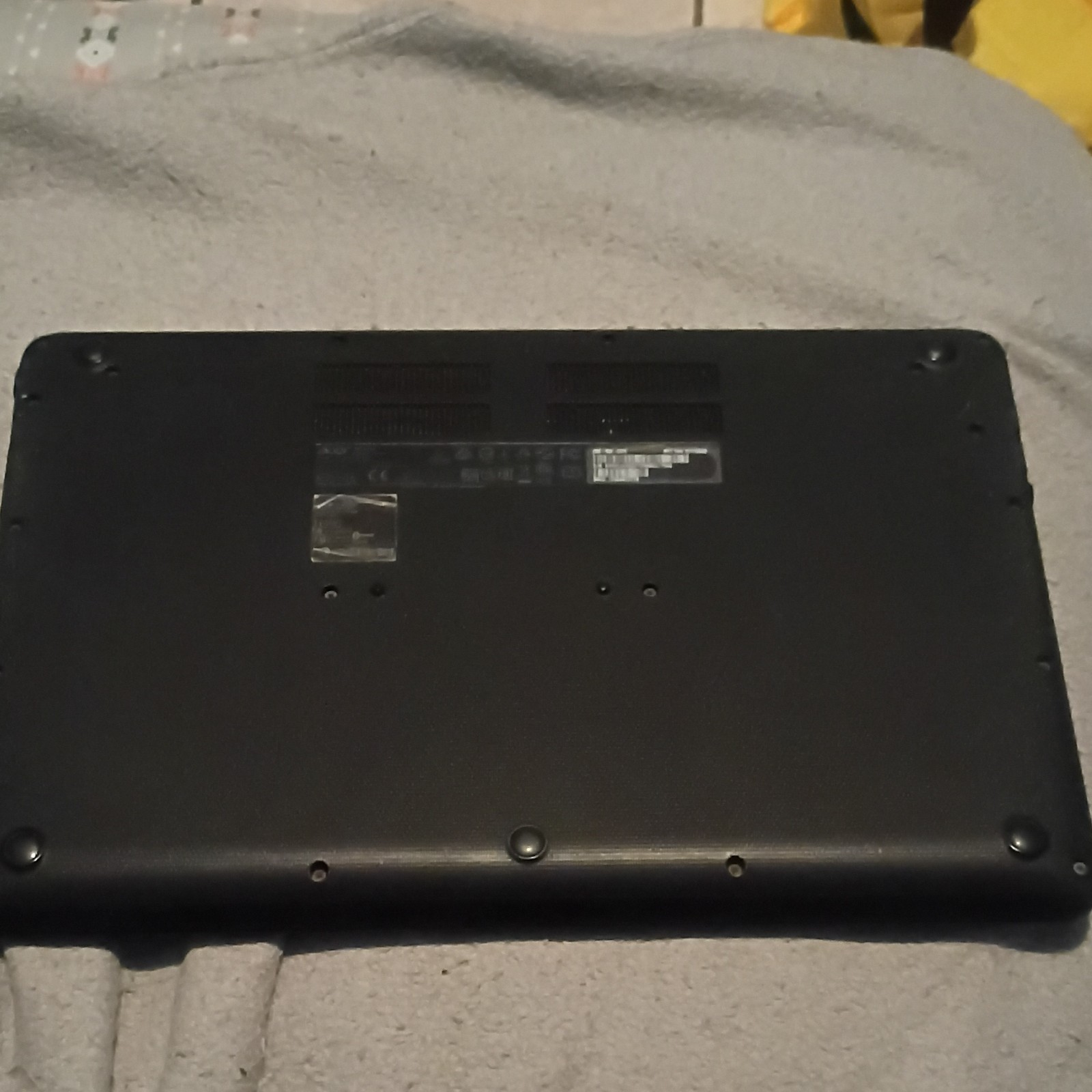 Acer Chromebook 15.6″ Intel Celeron Chrome OS Gray HDMI USB Wi-Fi Laptop