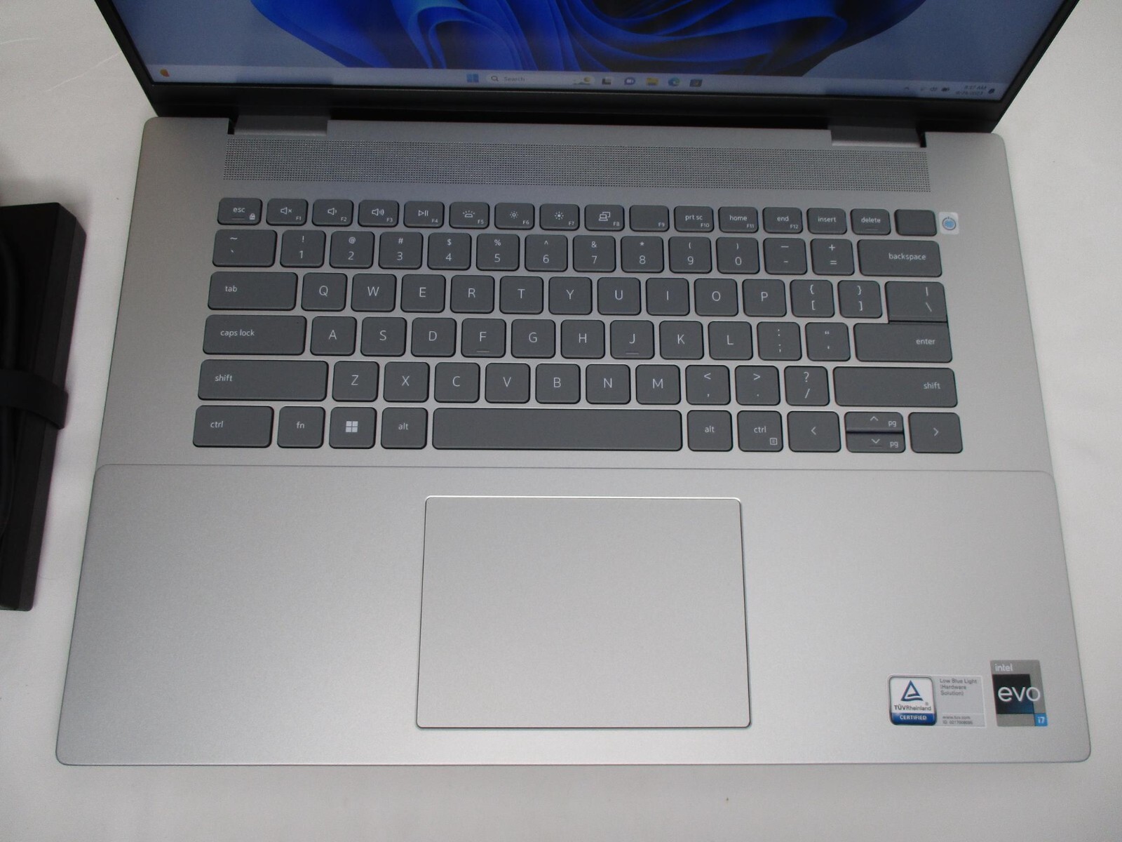 Dell Inspiron 16 Plus 7630 Laptop QHD i7-13700H 14Core 16GB LPDDR5 1TB NVMe SSD