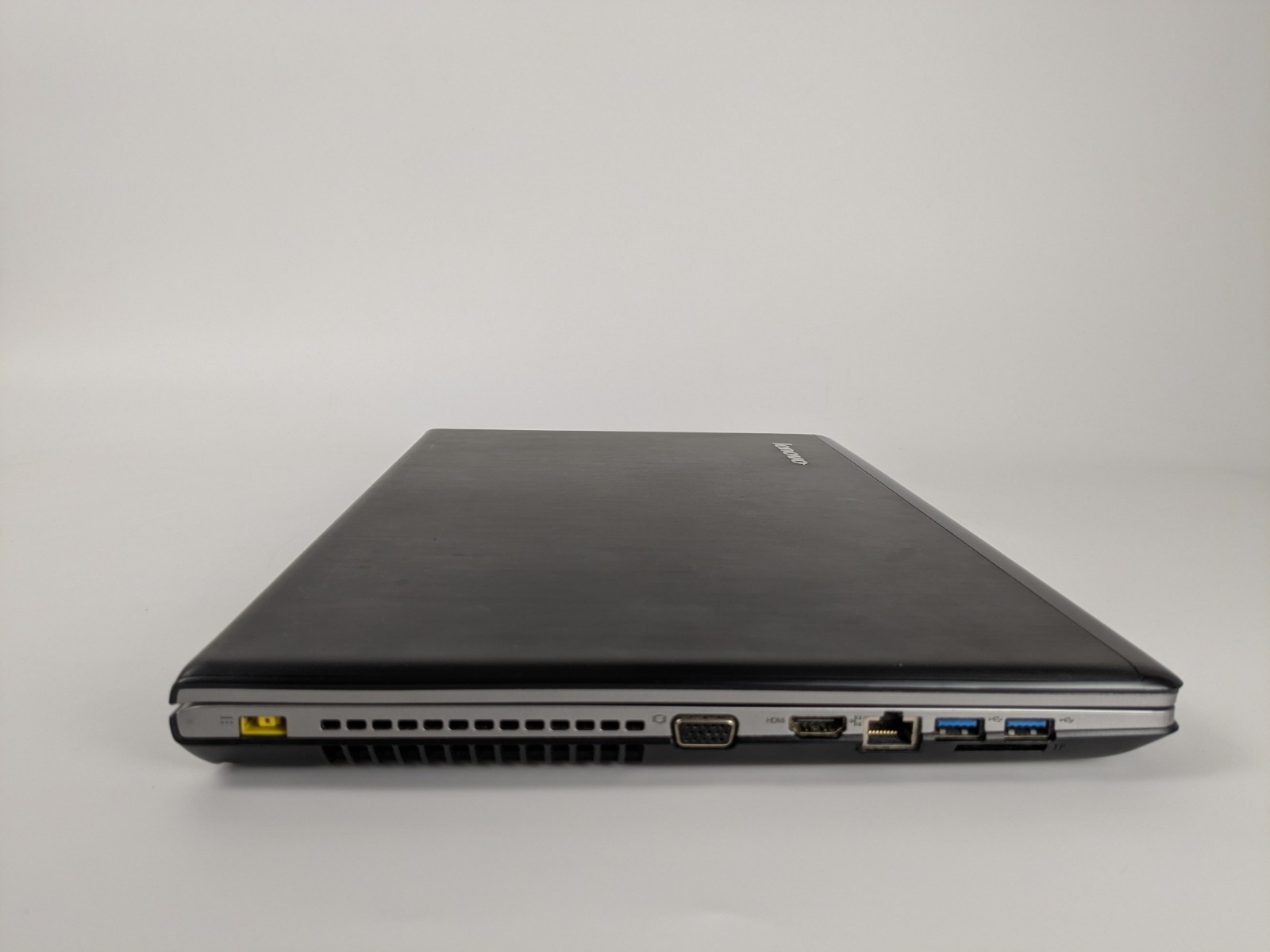 Lenovo IdeaPad Z710 17″ i7-4700MQ 8GB RAM 240GB SSD + NVIDIA GeForce
