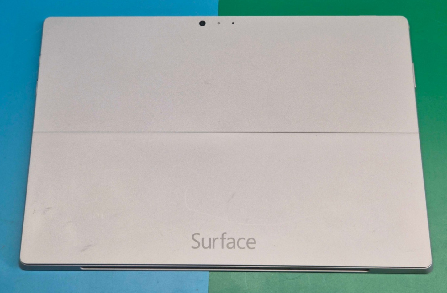 Microsoft Surface Pro 3 Model 1641 i3-4020Y 1.5GHz 4GB RAM 64GB SSD – Bad Screen