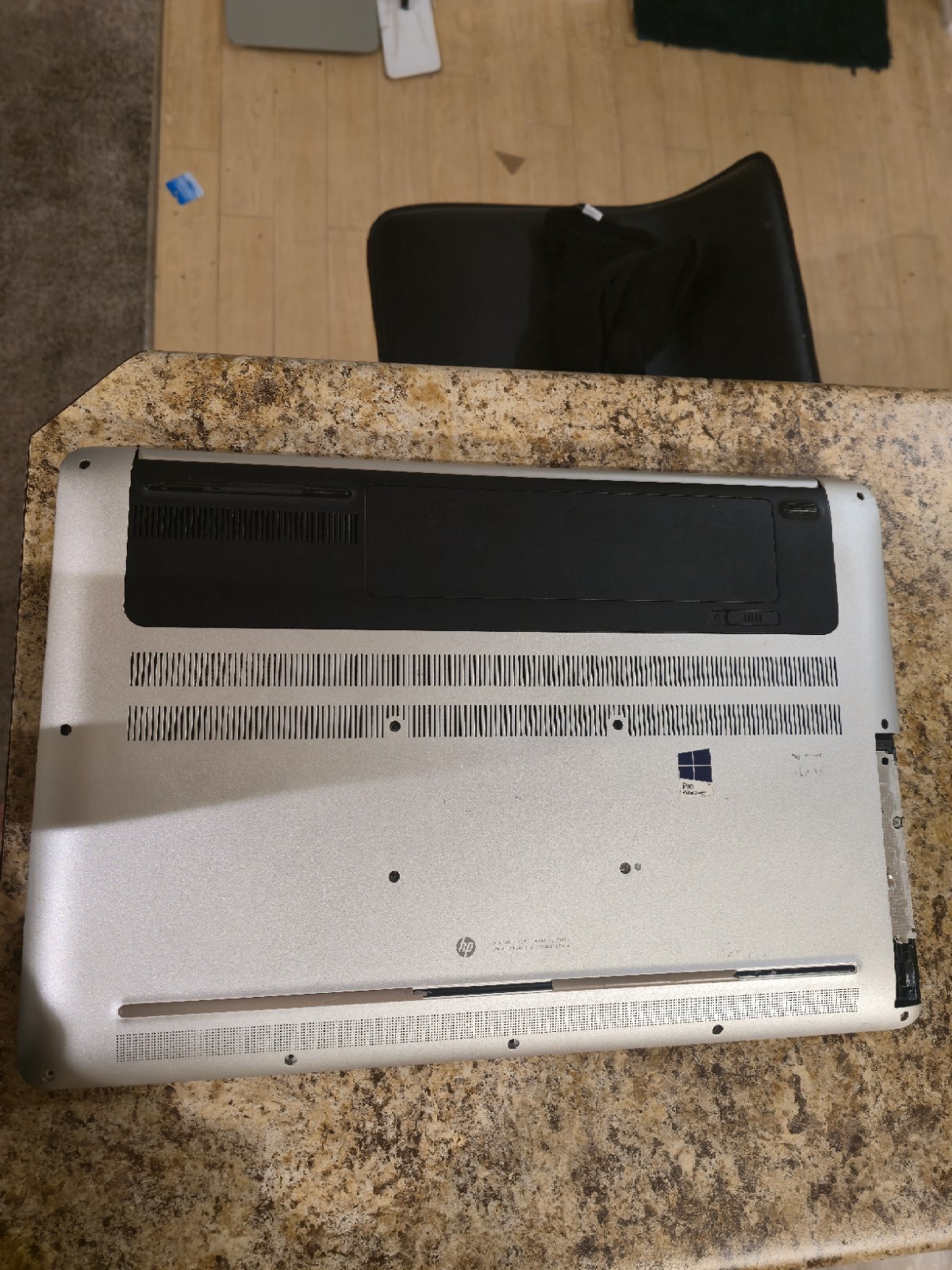 HP ENVY Notebook 17 inch gtx 950m 16gb ram 500gb SSD 2tb HDD Read description