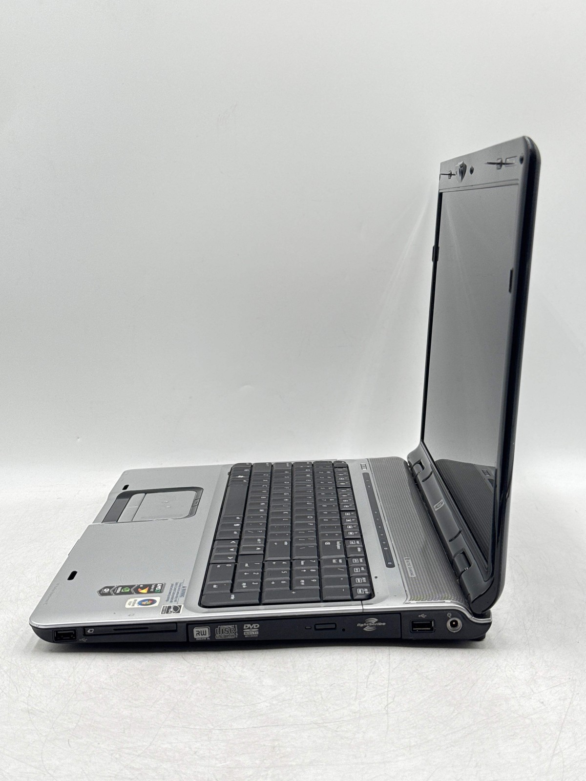 HP Pavilion dv9000 17″ Laptop AMD Turion X2 Windows Vista – For Parts