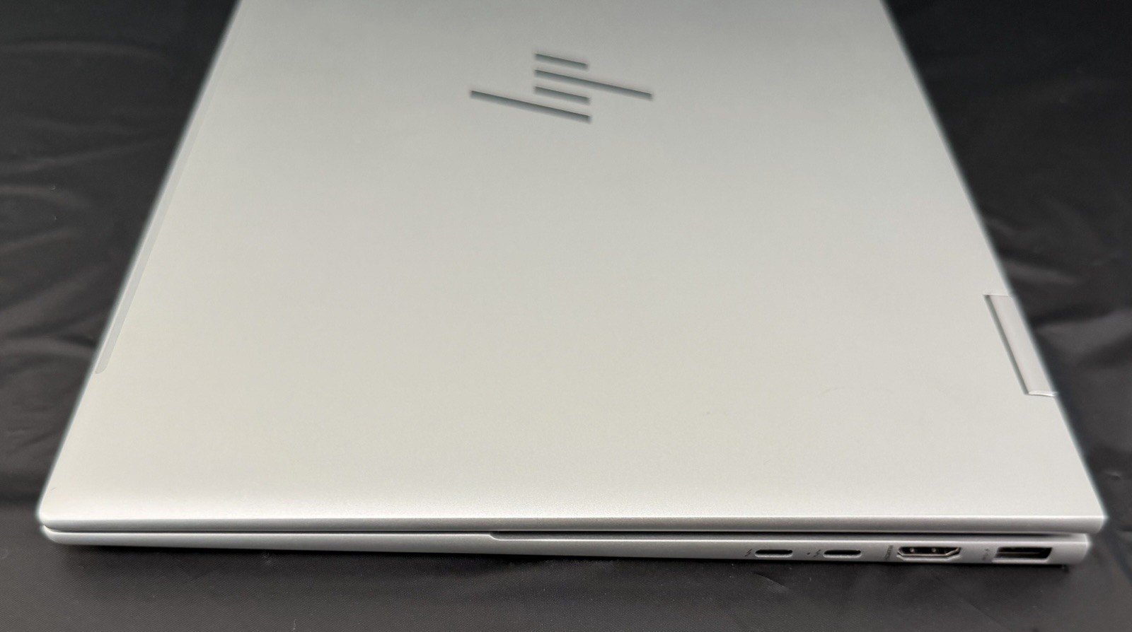 HP Envy x360, Intel i5-1235U, 8GB Ram, 256gb SSD, Win 11 Pro, 15-ew0013dx